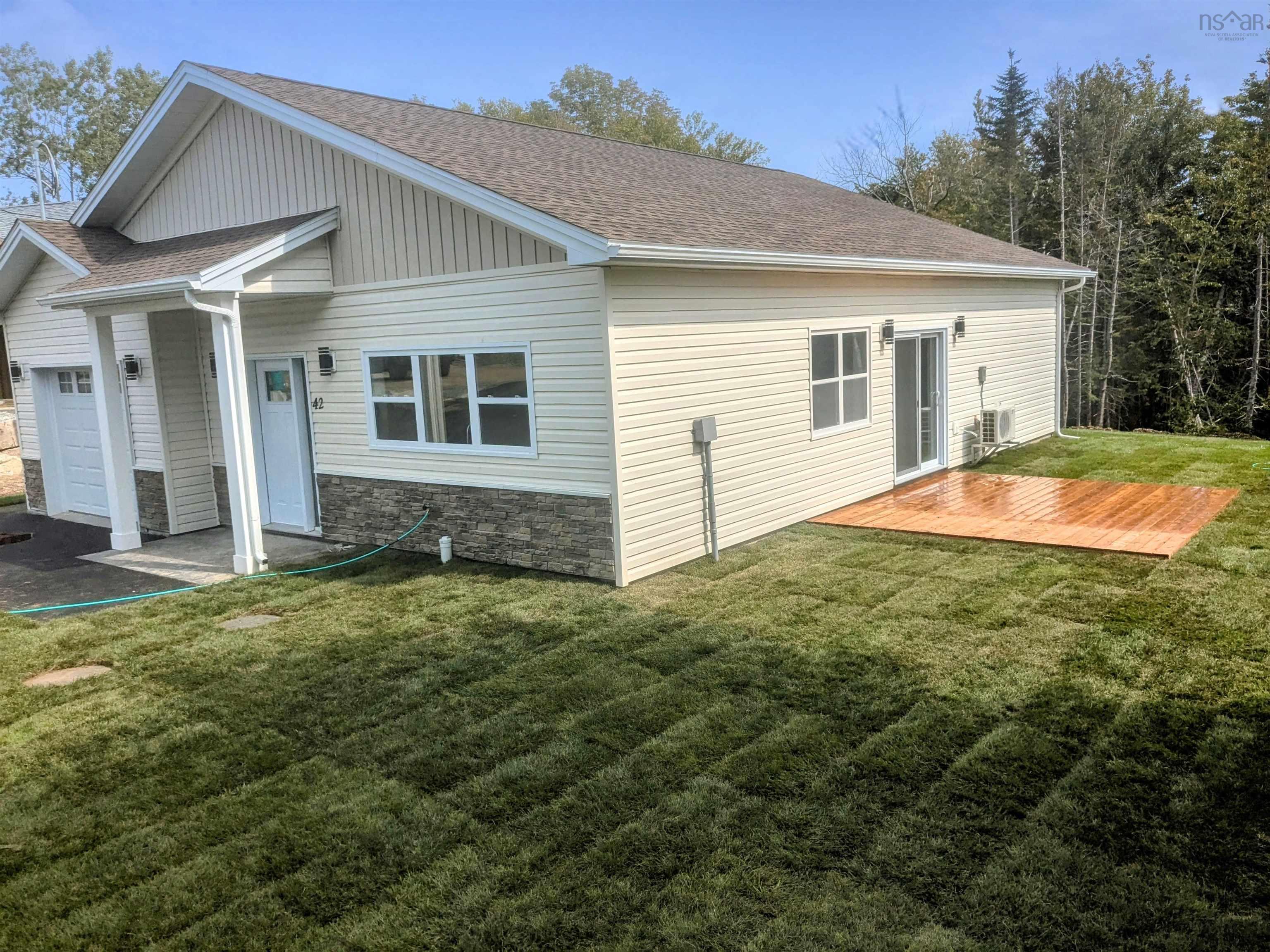 $569,900.00: 41 Shadebush Walk, Upper Sackville