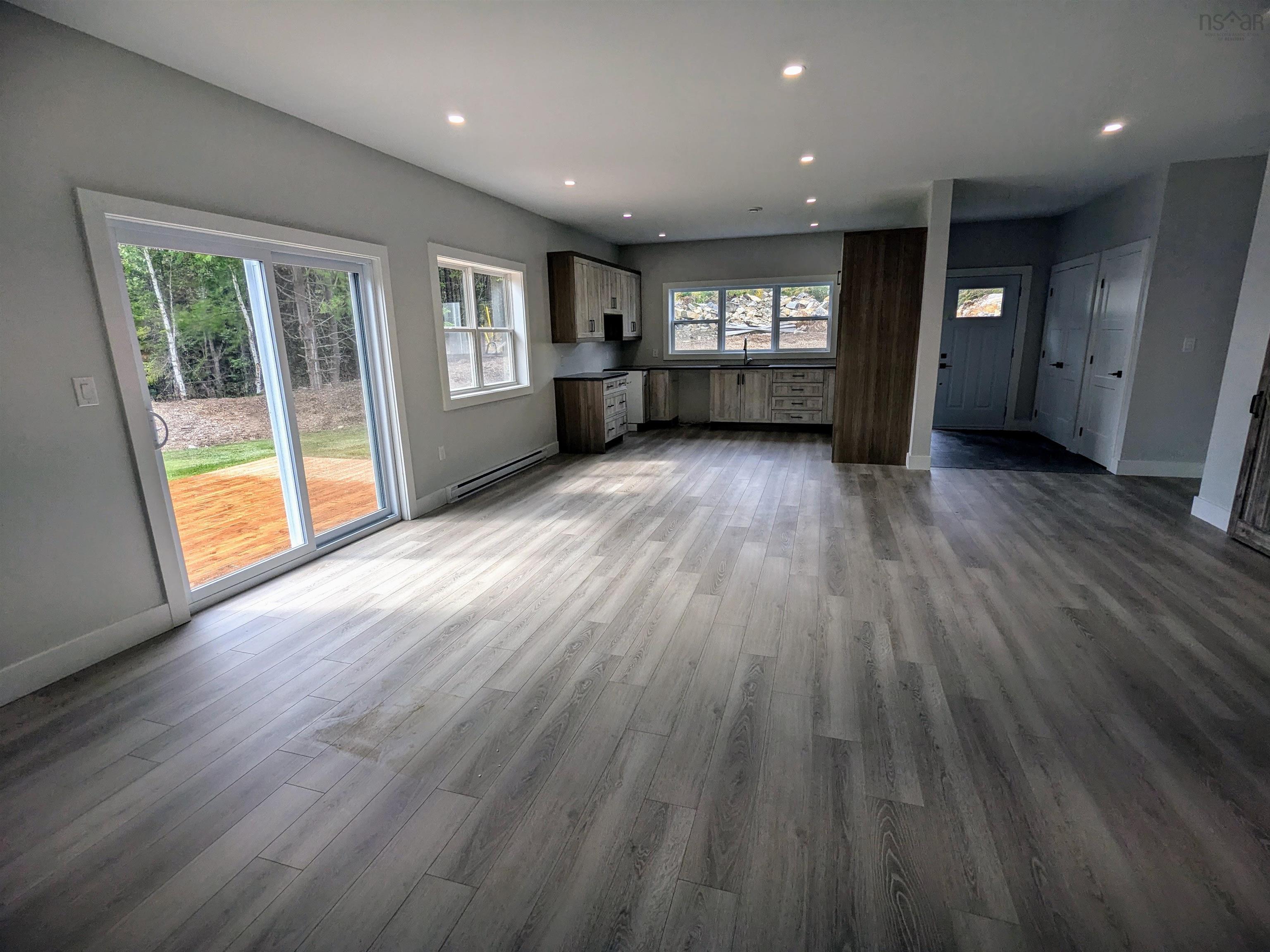 $569,900.00: 41 Shadebush Walk, Upper Sackville