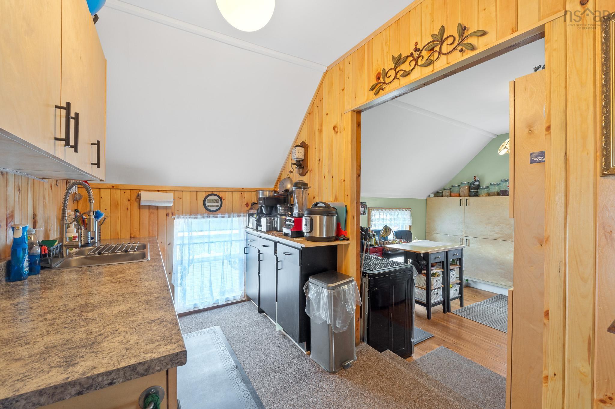 $324,000.00: 9870 Trunk 8 Highway, Caledonia