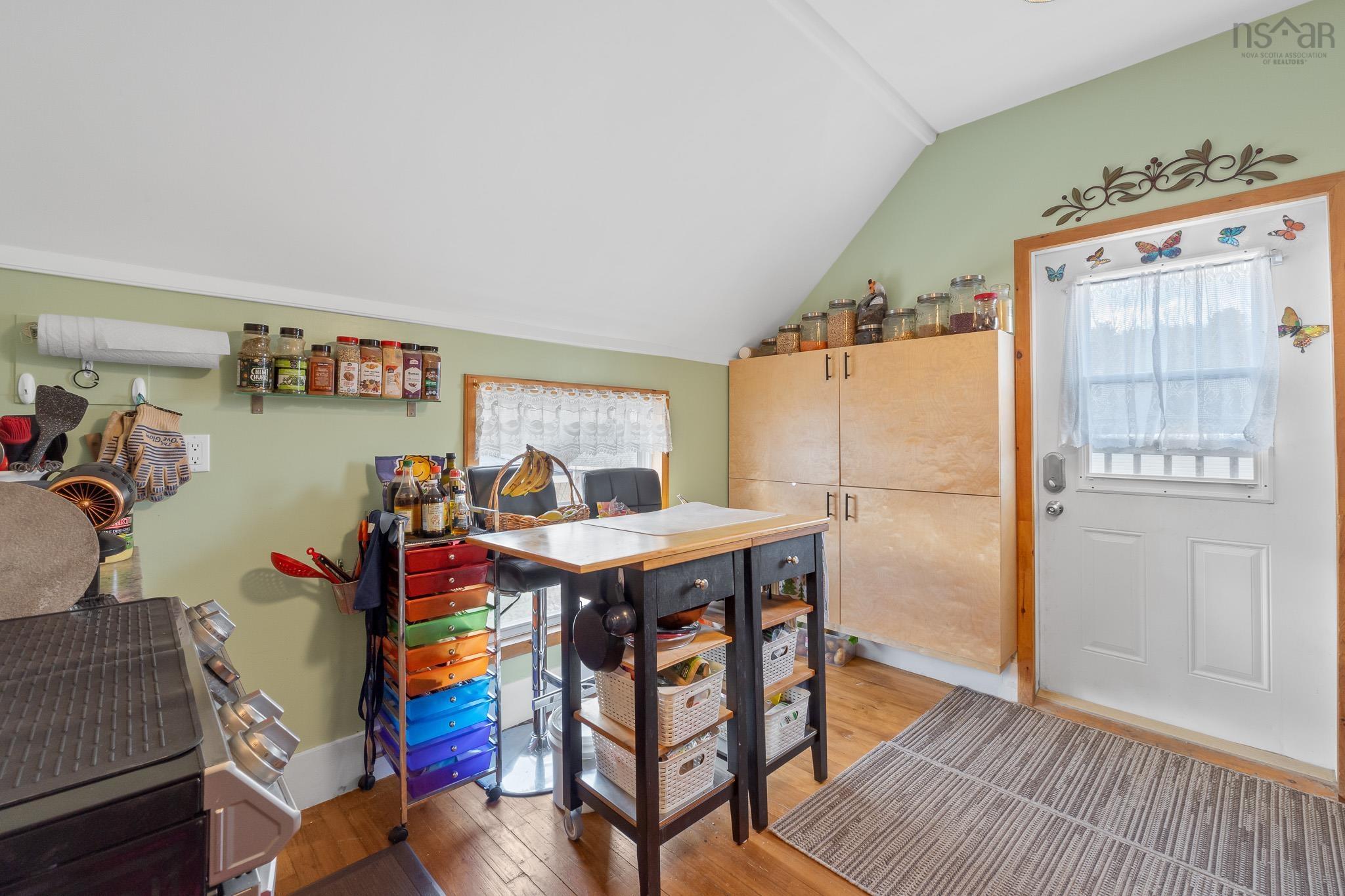 $324,000.00: 9870 Trunk 8 Highway, Caledonia