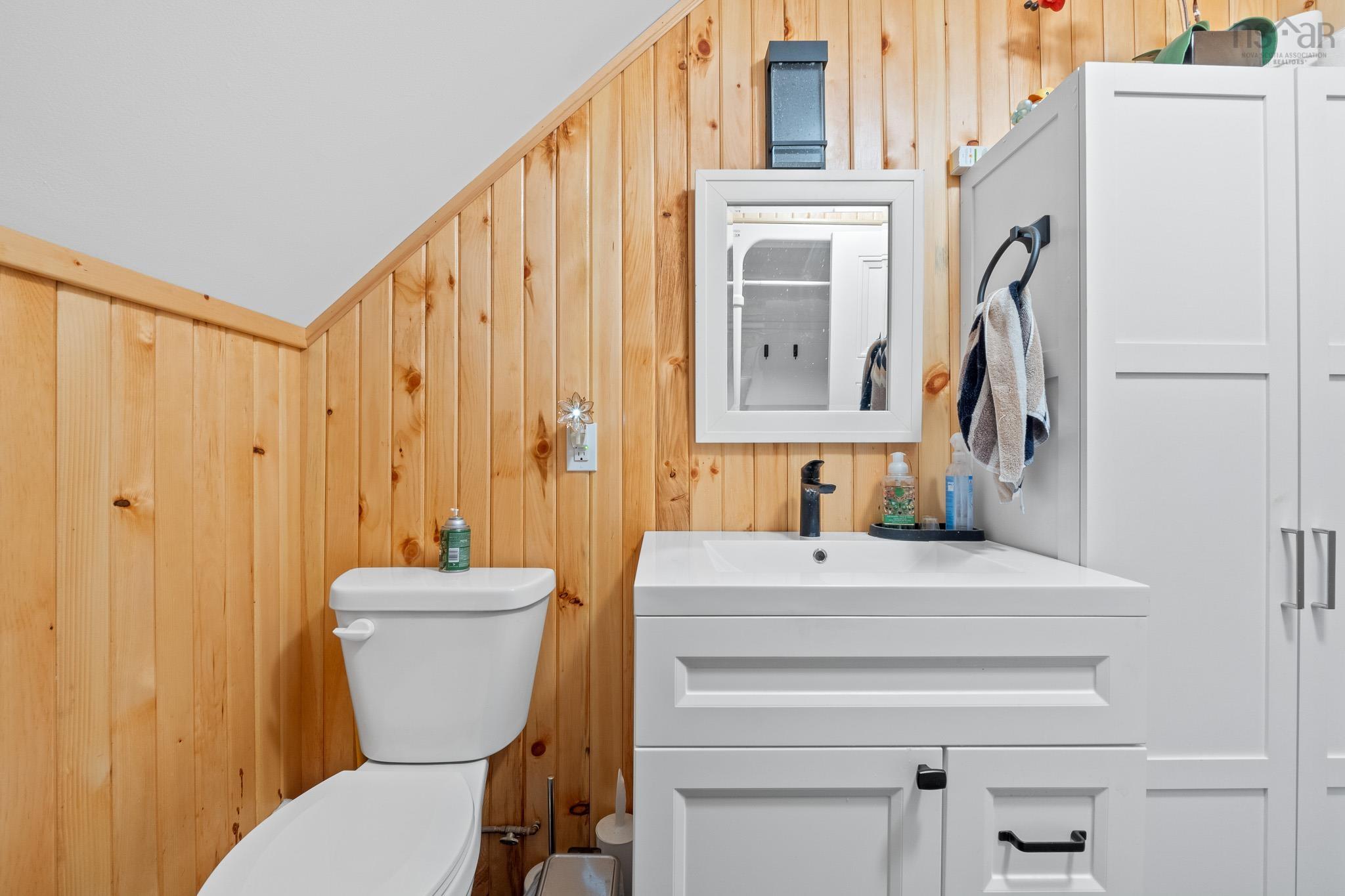 $324,000.00: 9870 Trunk 8 Highway, Caledonia