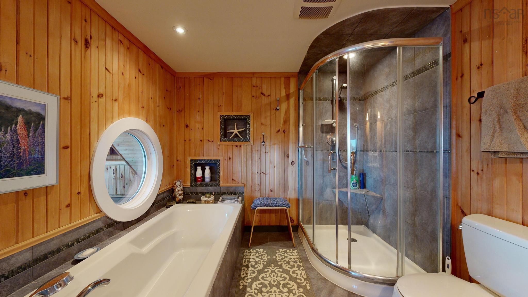 $879,000.00: 226 South West Cove Road, Port Medway