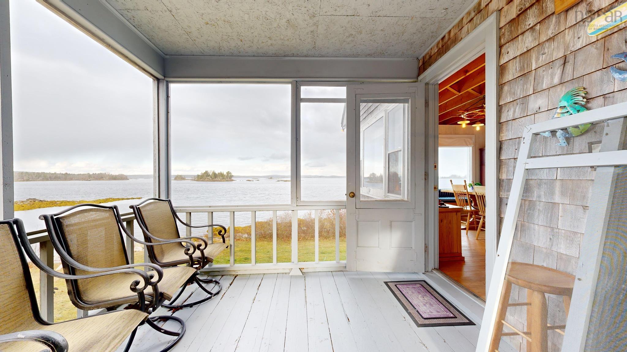 $879,000.00: 226 South West Cove Road, Port Medway