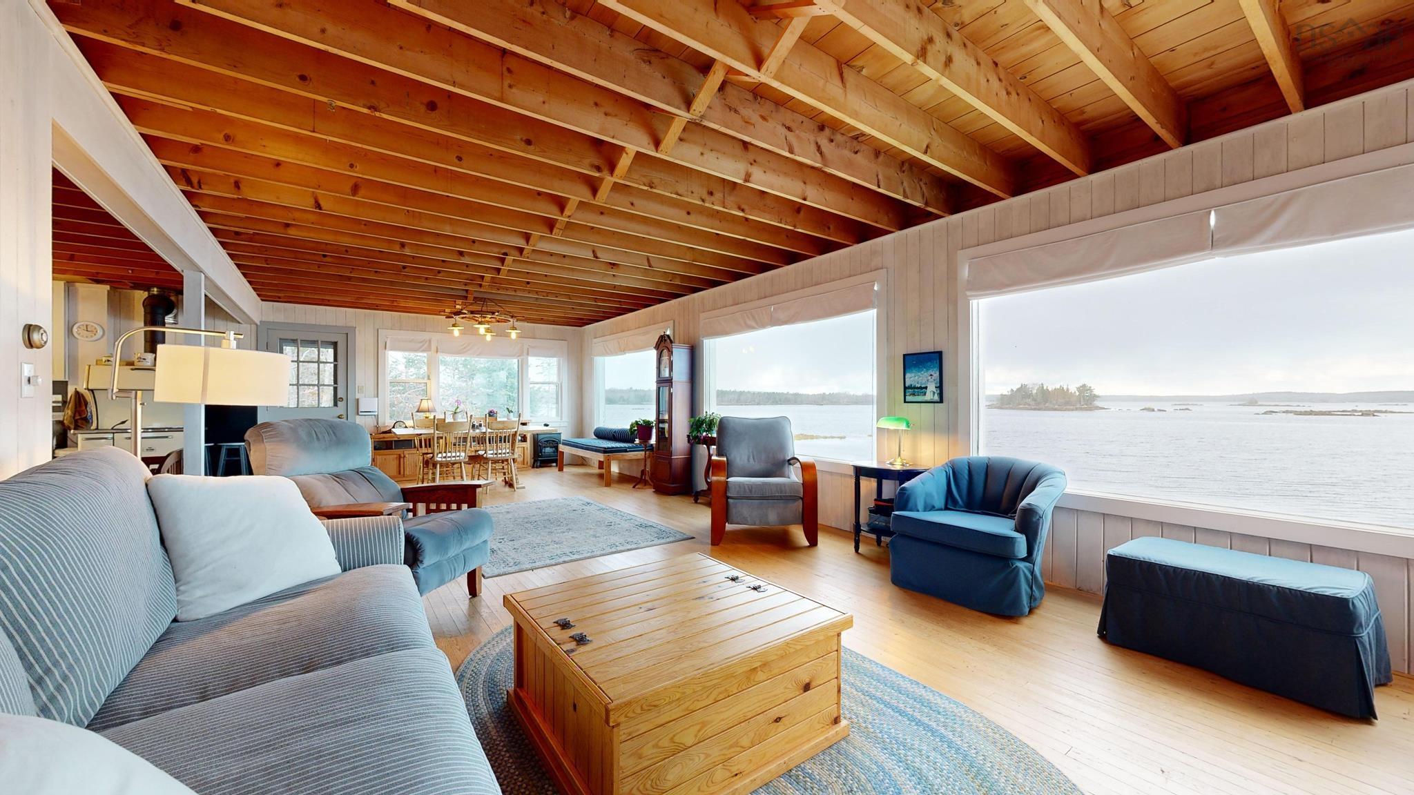 $879,000.00: 226 South West Cove Road, Port Medway