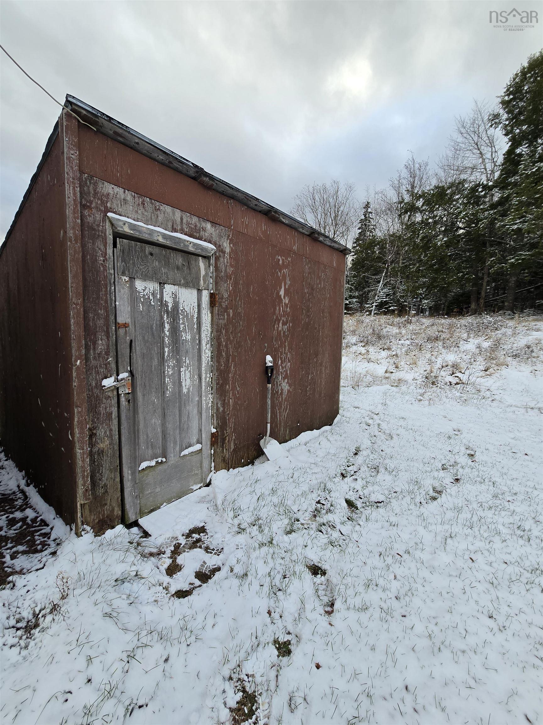 $74,900.00: 9890 Highway 4, French River