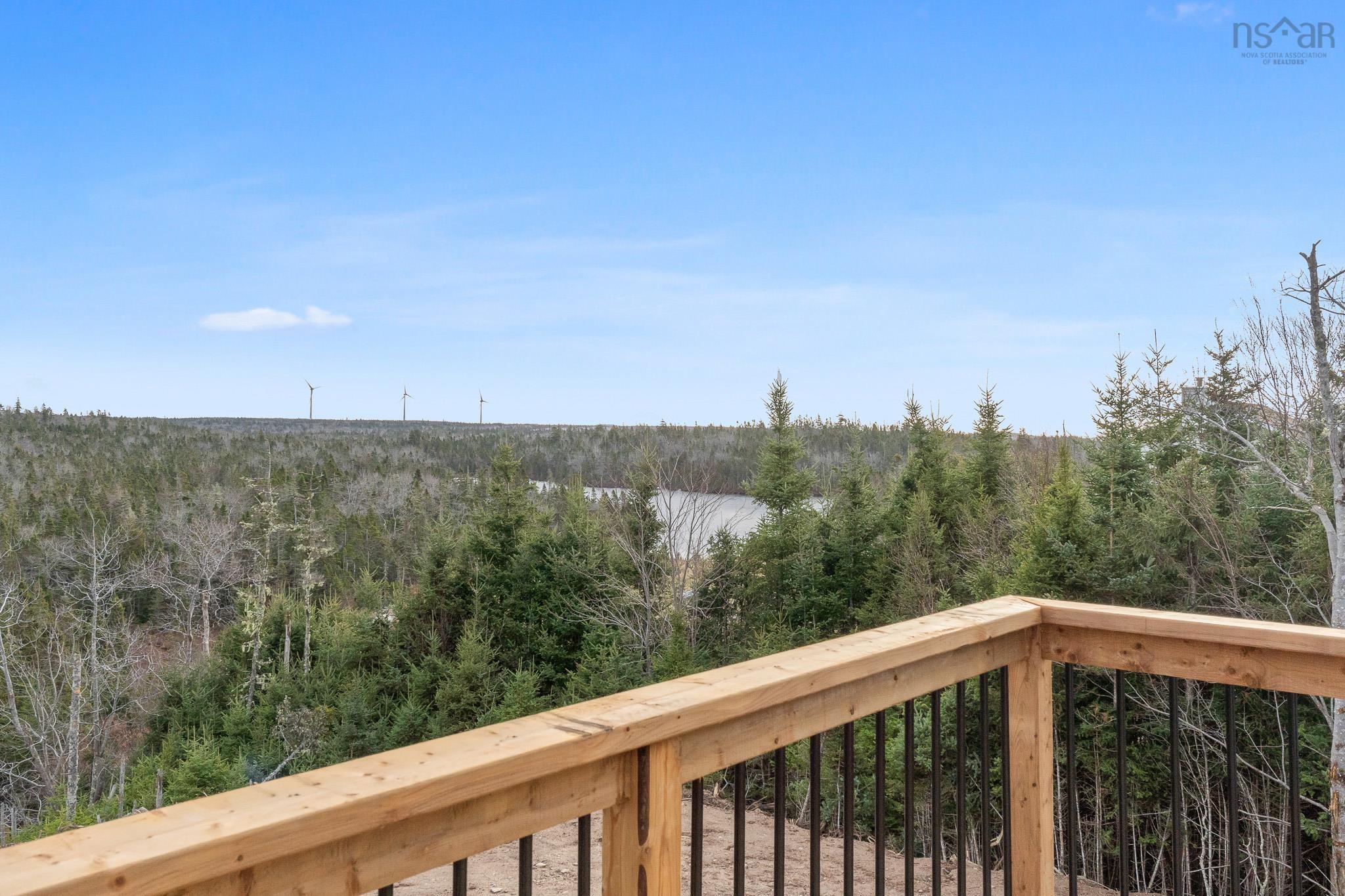 $584,900.00: 109 Tara Drive, Whites Lake