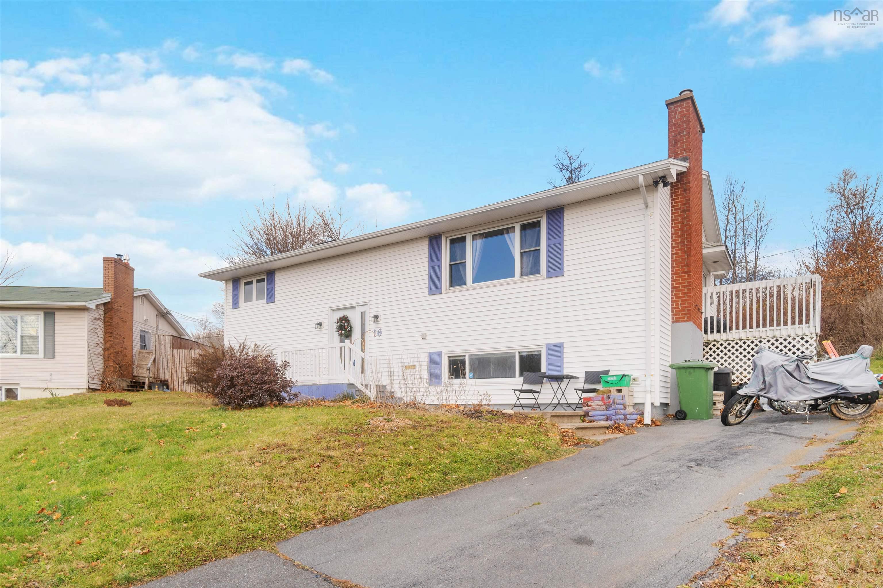 $449,900.00: 16 Ridgeview Drive, Lower Sackville