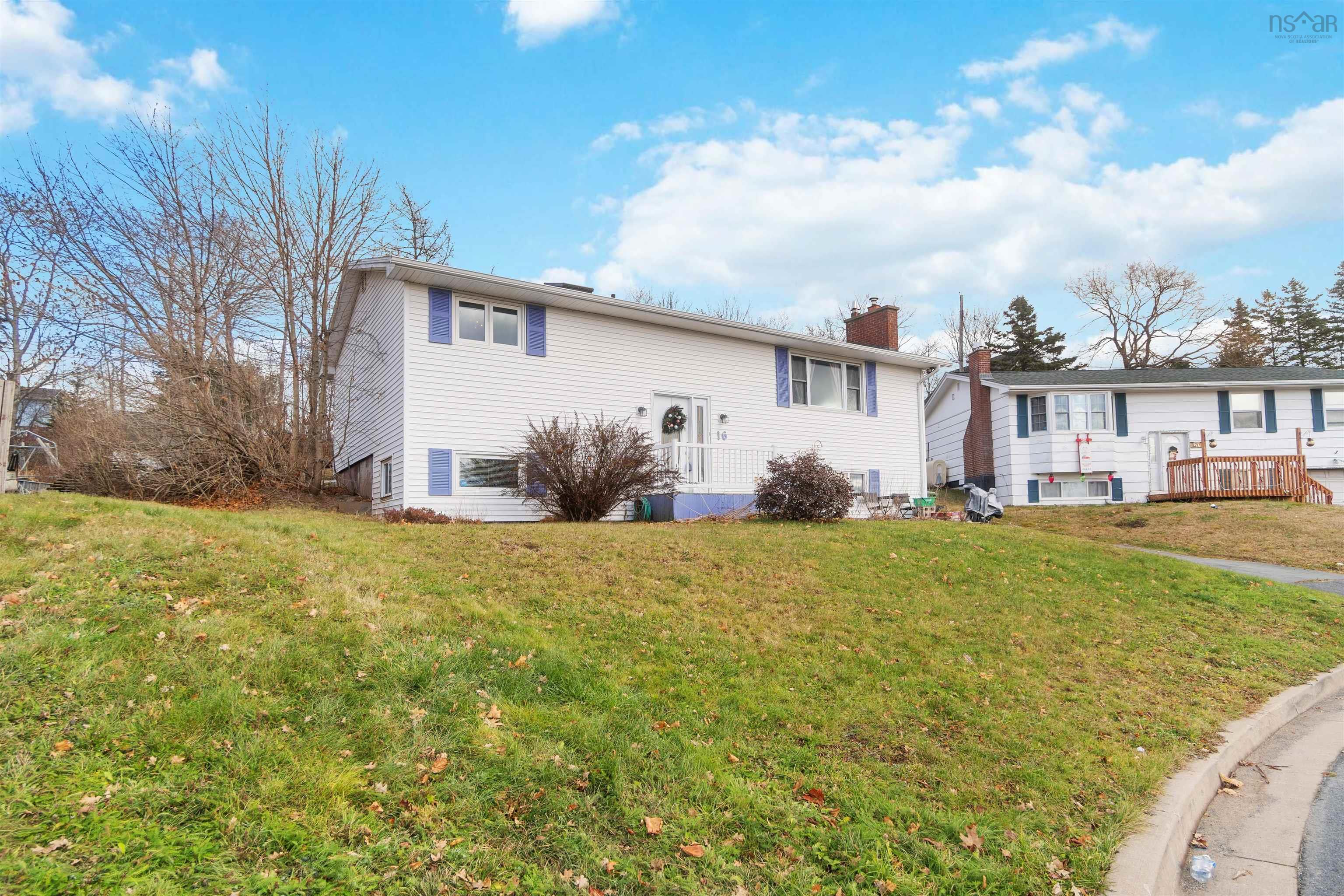 $449,900.00: 16 Ridgeview Drive, Lower Sackville