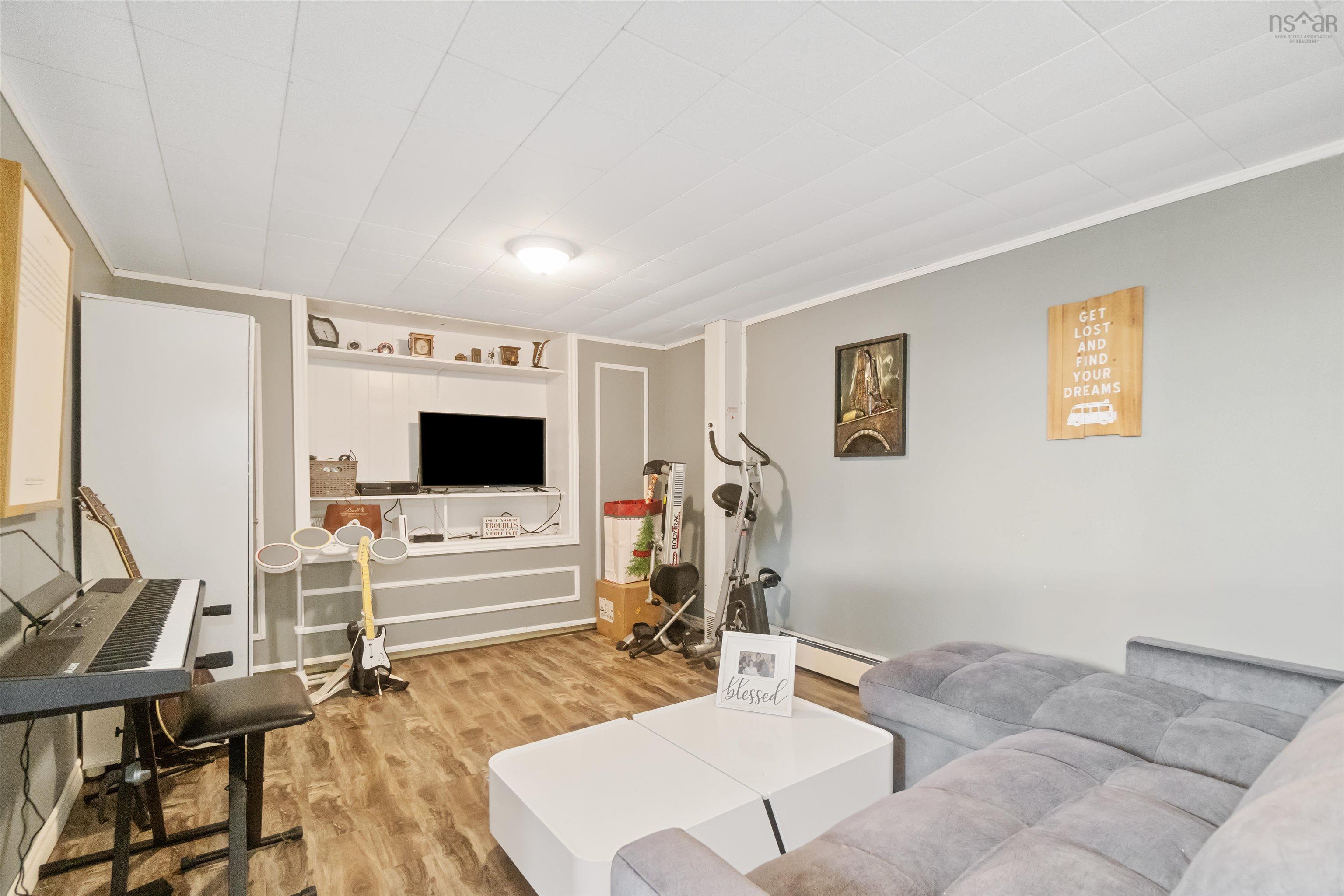 $449,900.00: 16 Ridgeview Drive, Lower Sackville