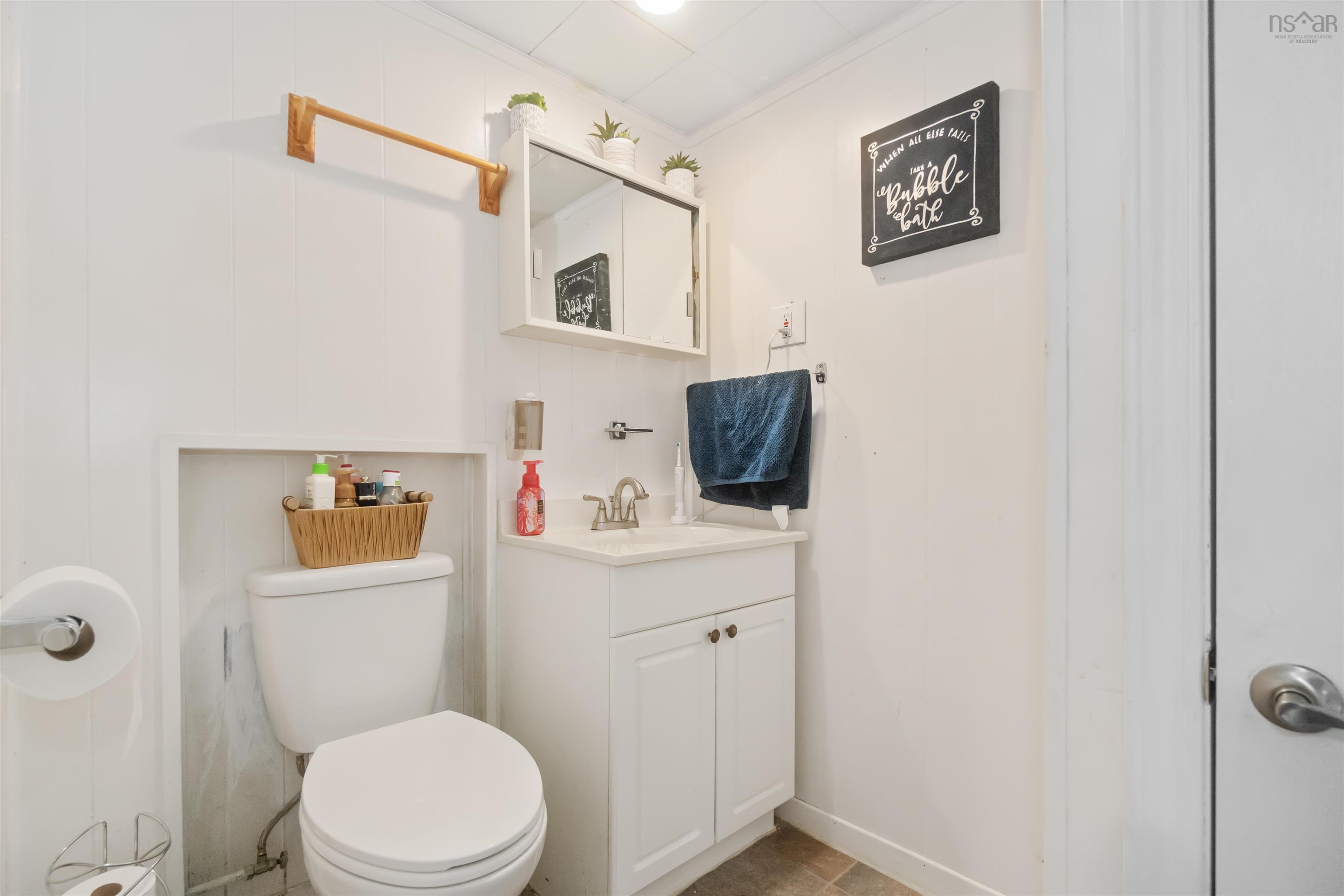 $449,900.00: 16 Ridgeview Drive, Lower Sackville