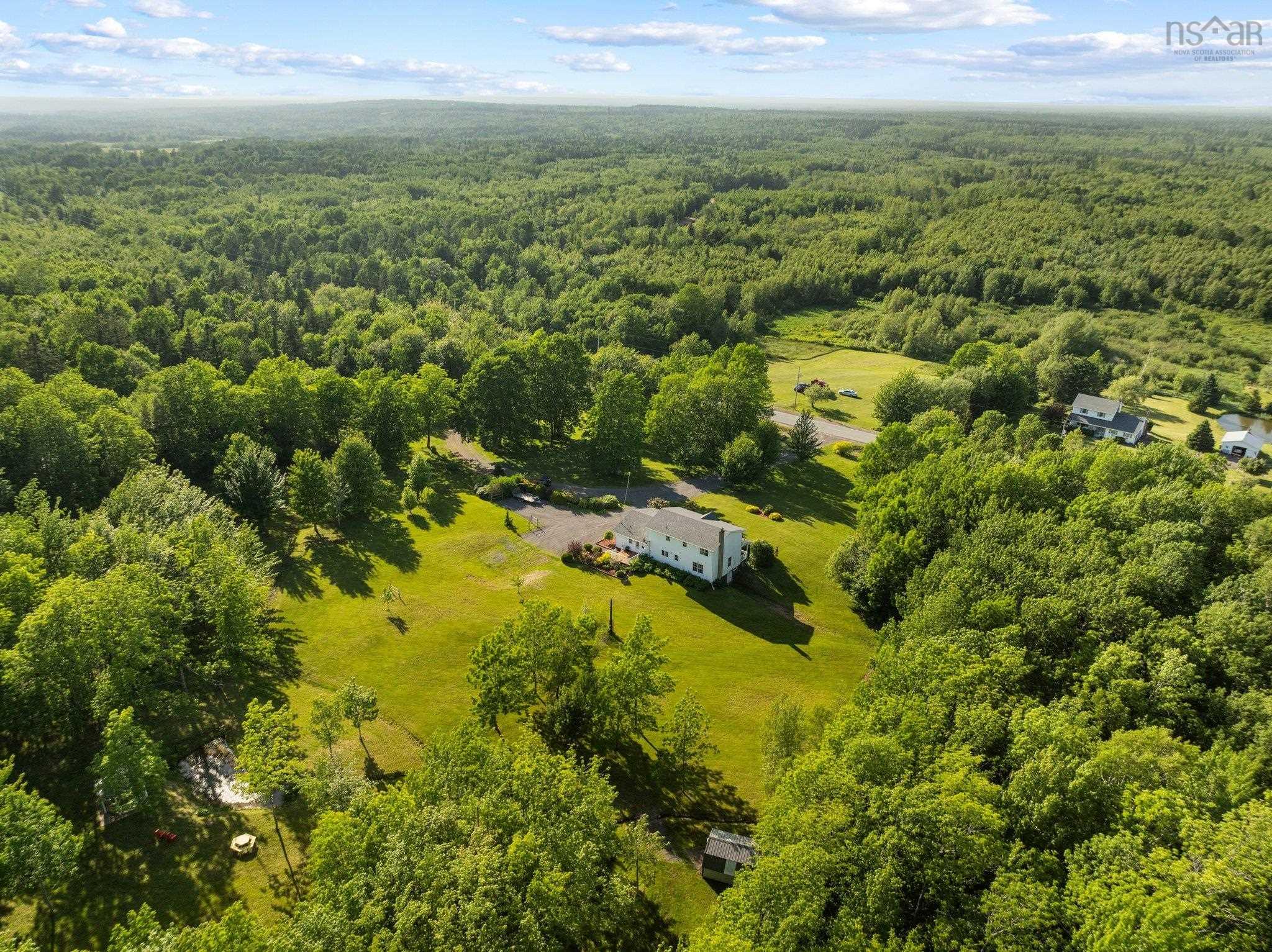 $549,900.00: 1528 Highway 246, Wentworth