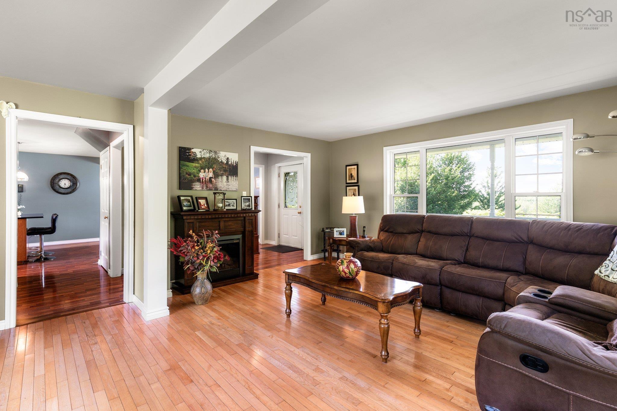 $549,900.00: 1528 Highway 246, Wentworth