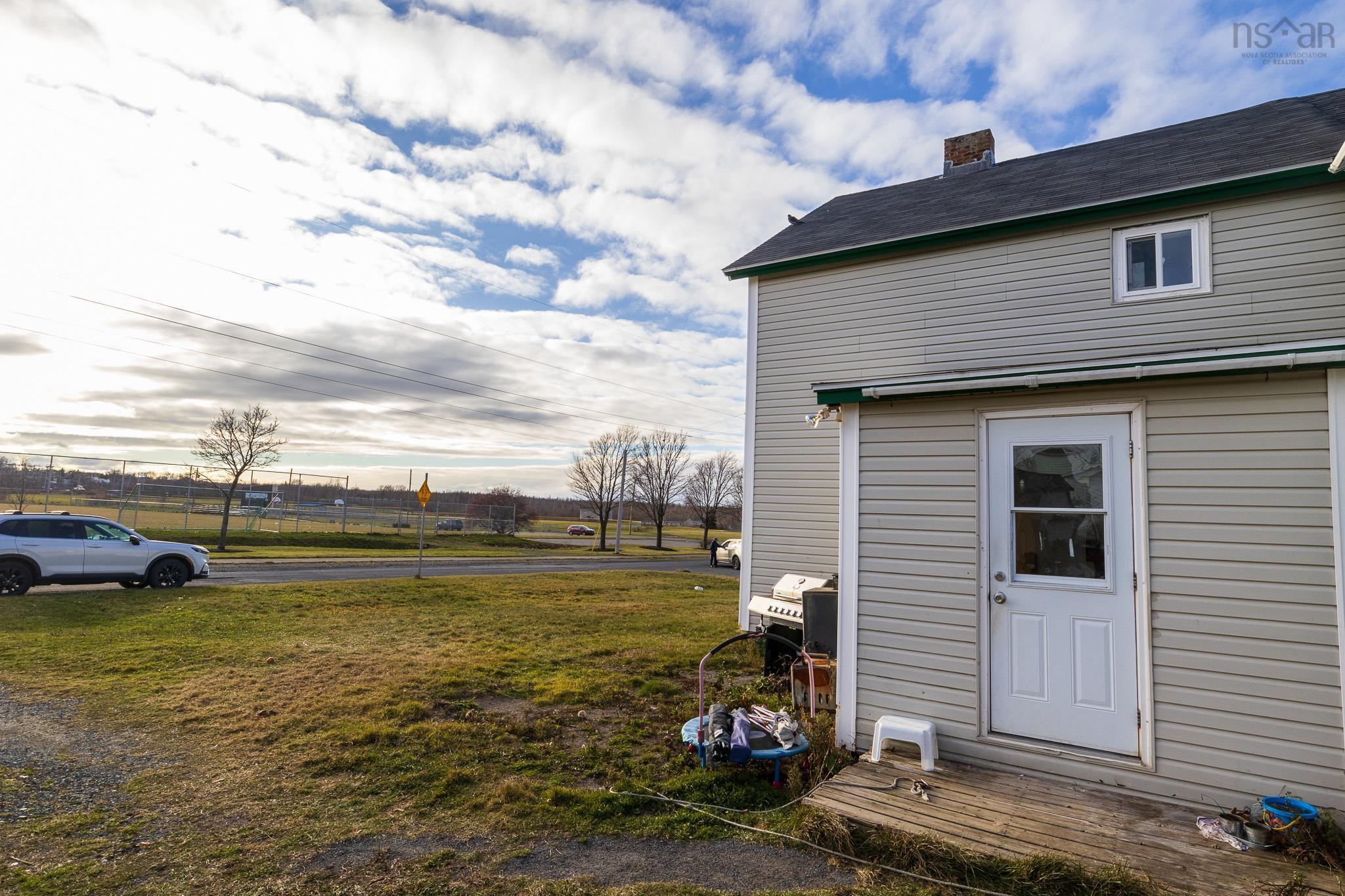 $88,000.00: 524 Second Street, New Waterford