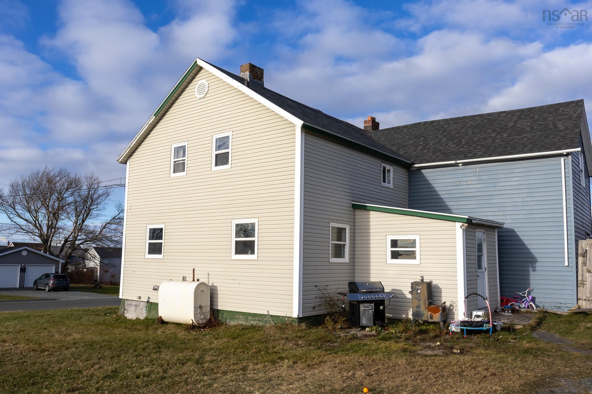 $88,000.00: 524 Second Street, New Waterford