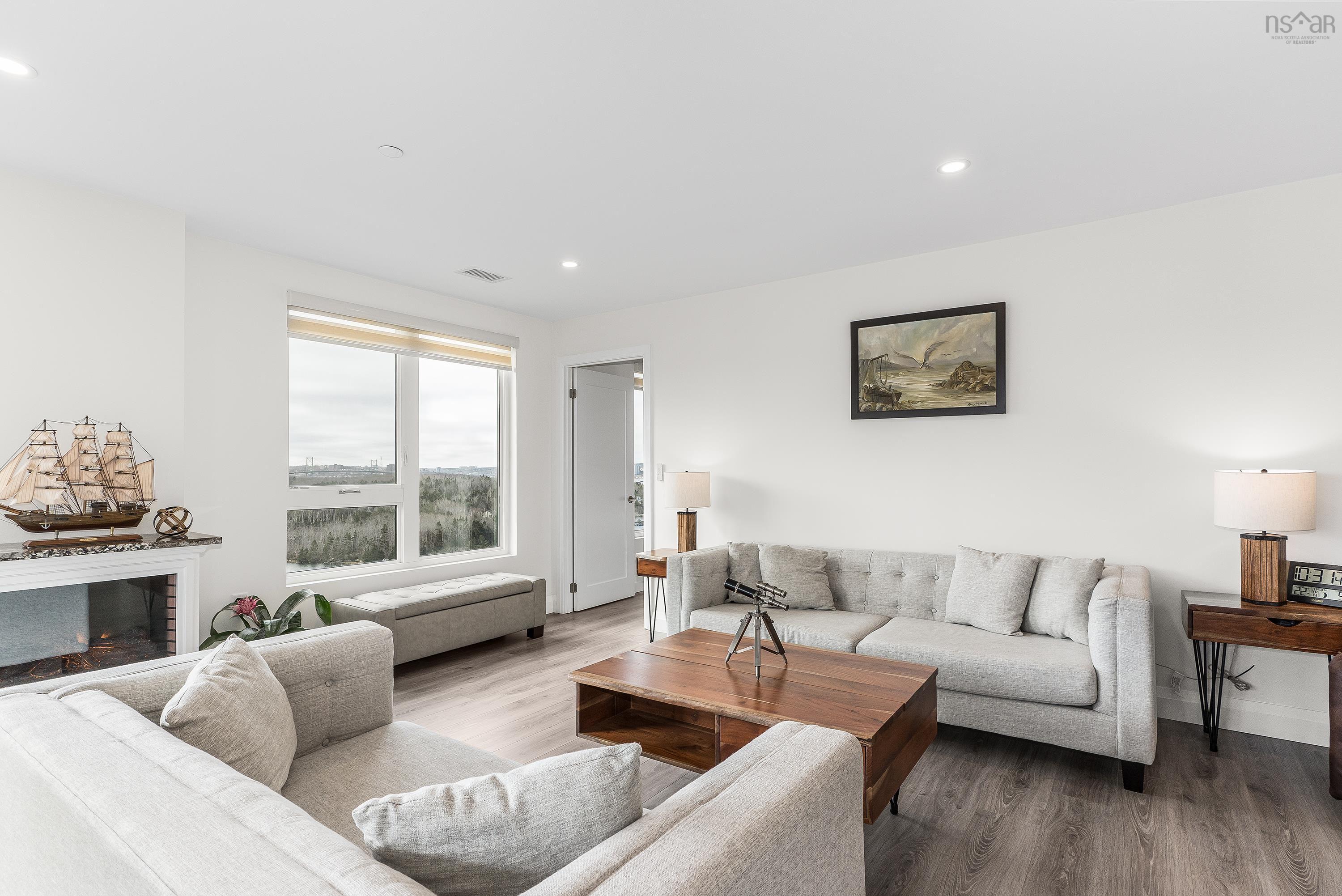 $671,900.00: 1405 72 Seapoint Road, Dartmouth