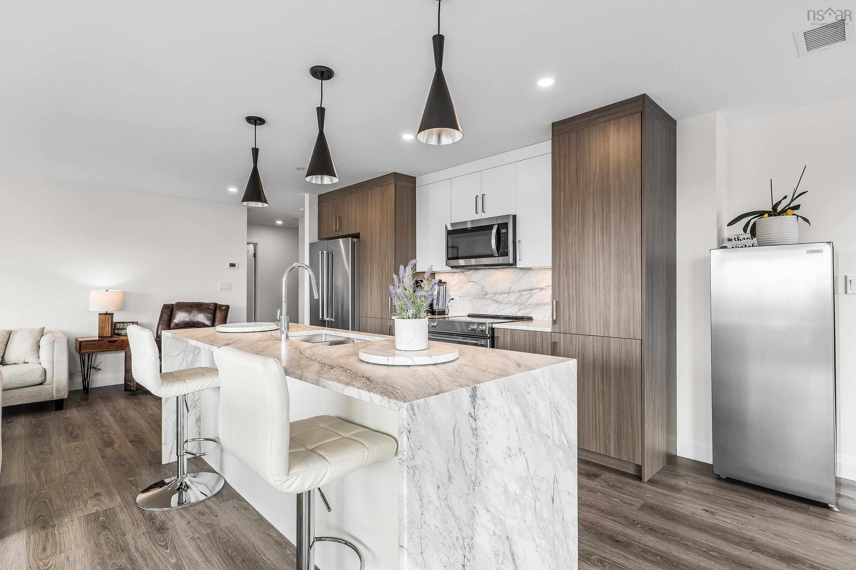 $671,900.00: 1405 72 Seapoint Road, Dartmouth