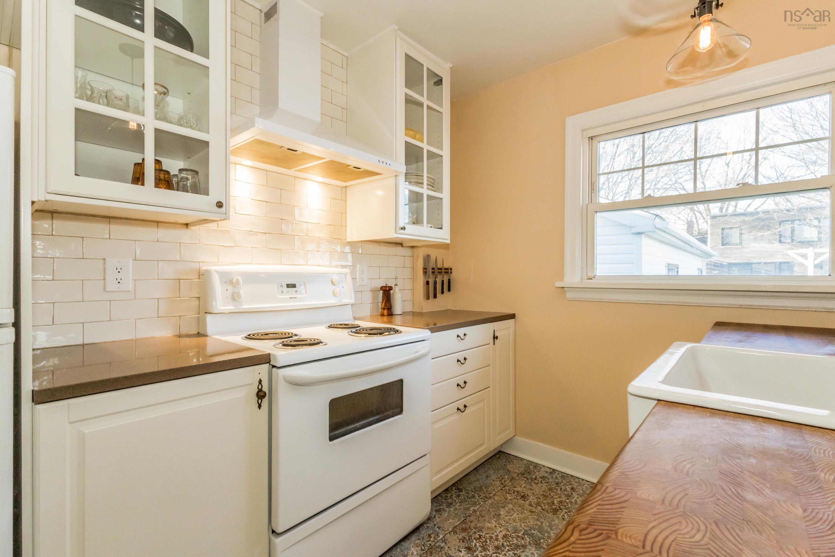 $689,900.00: 5859 Merkel Street, Halifax