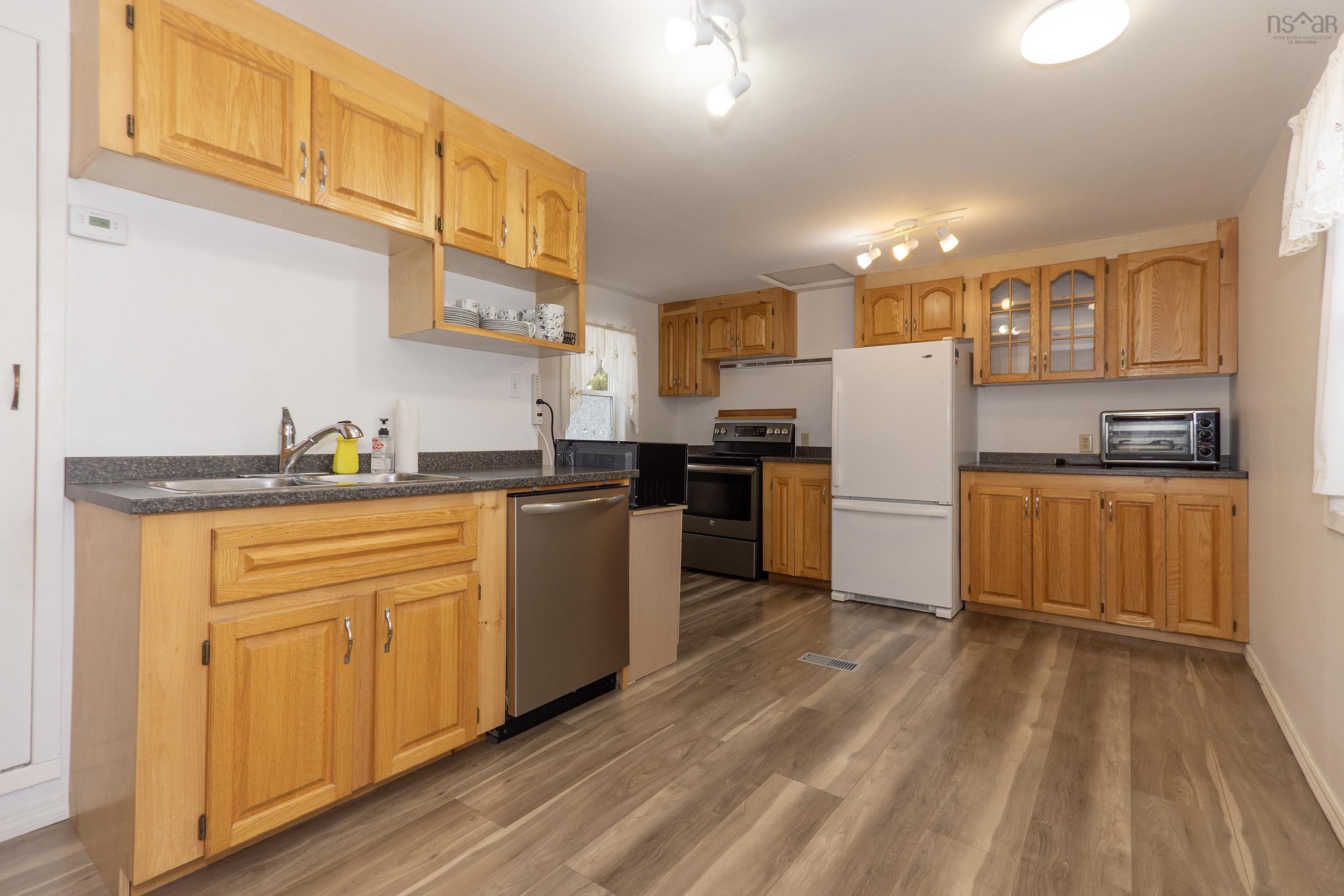 $183,900.00: 1555 Highway 242, River Hebert
