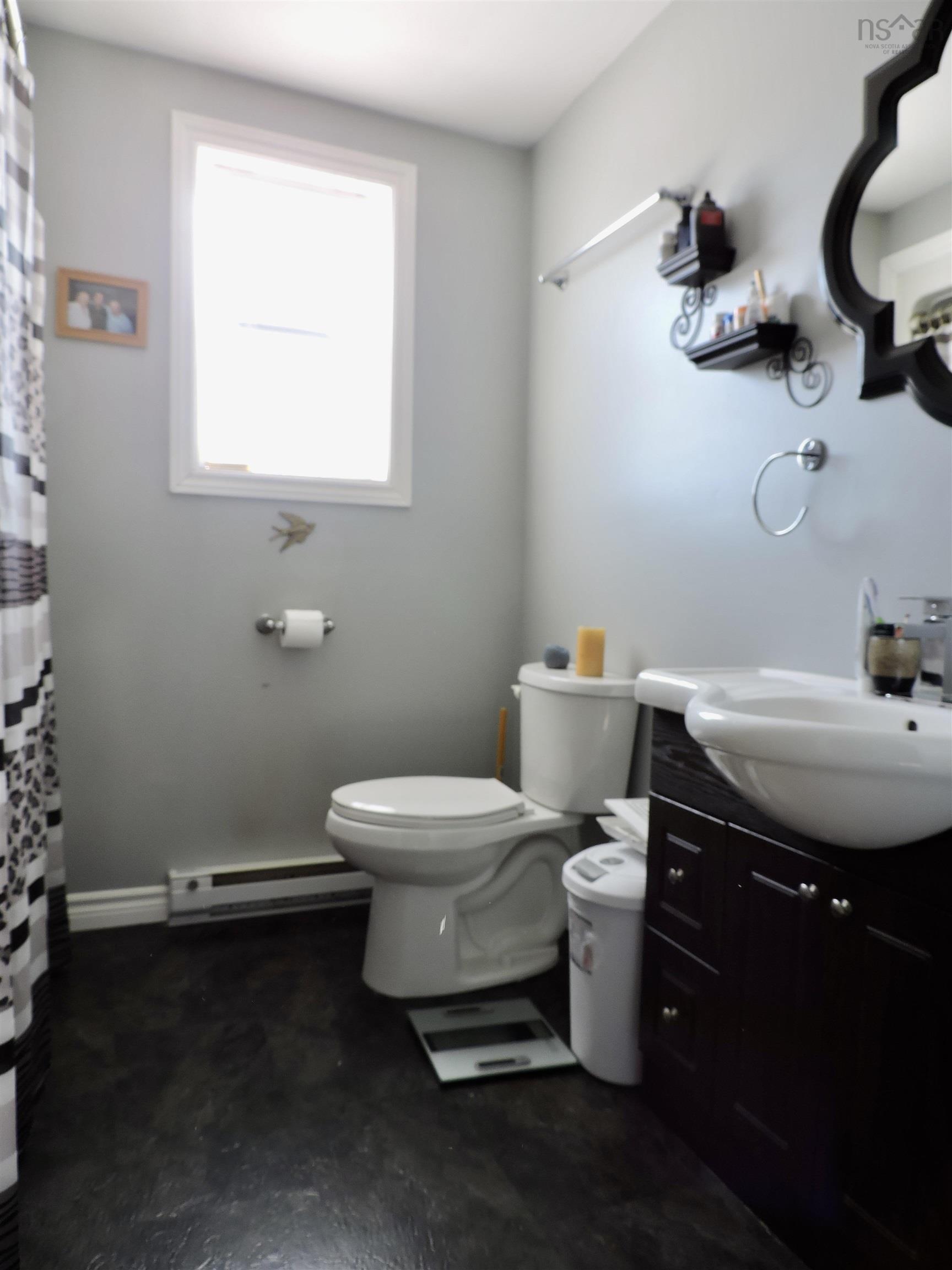 $475,000.00: 67,69,71 Main Street, Springhill