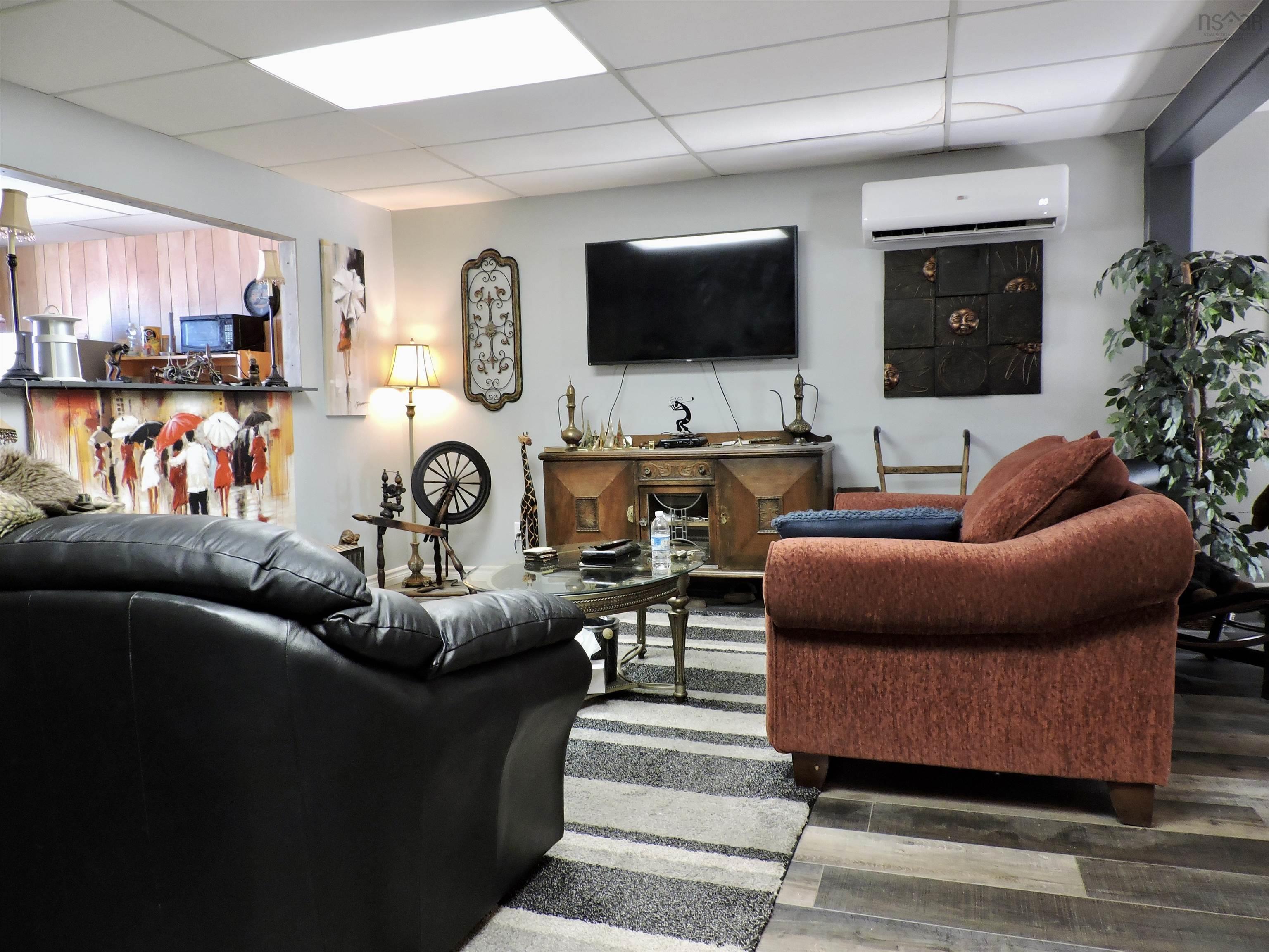 $475,000.00: 67,69,71 Main Street, Springhill
