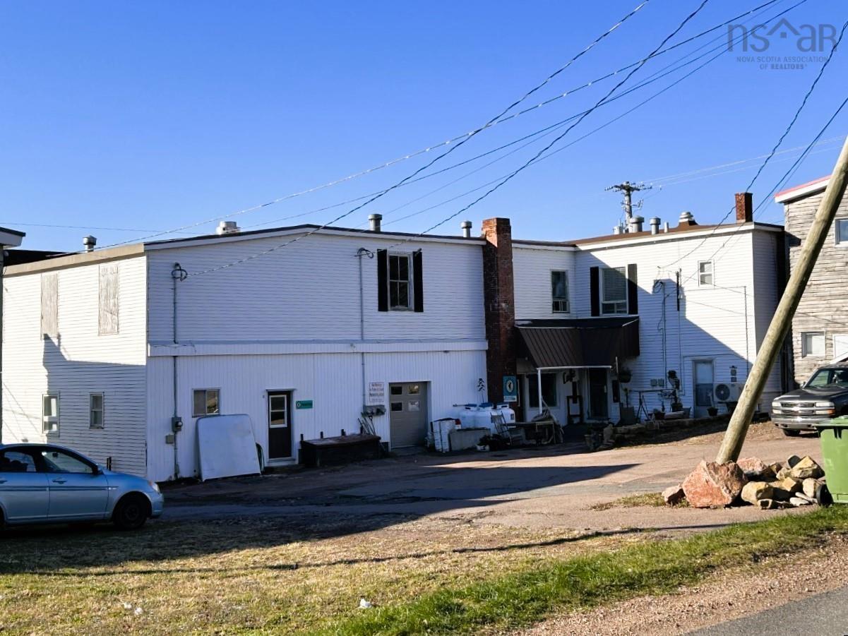 $475,000.00: 67,69,71 Main Street, Springhill