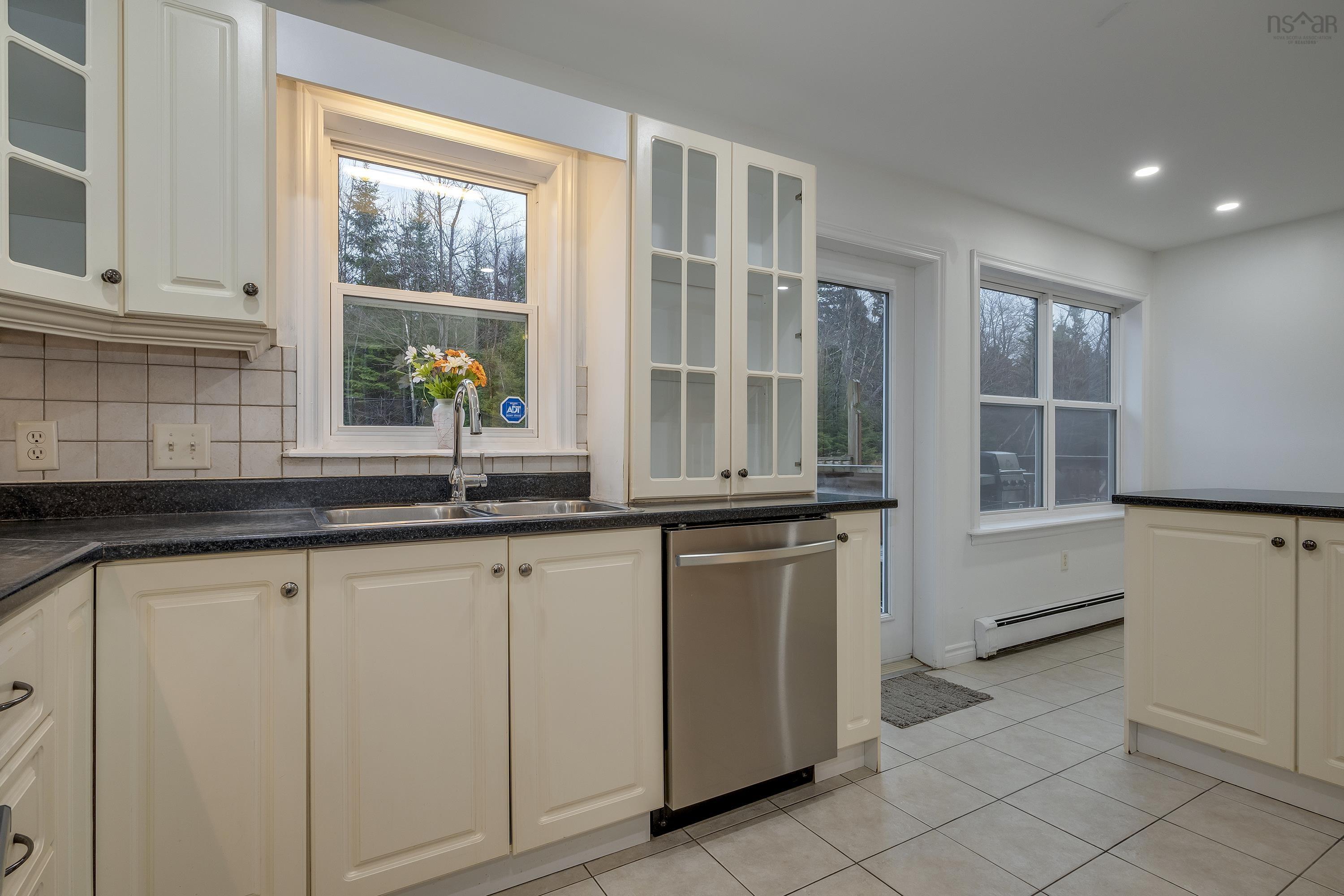 $509,900.00: 54 Surrey Way, Dartmouth