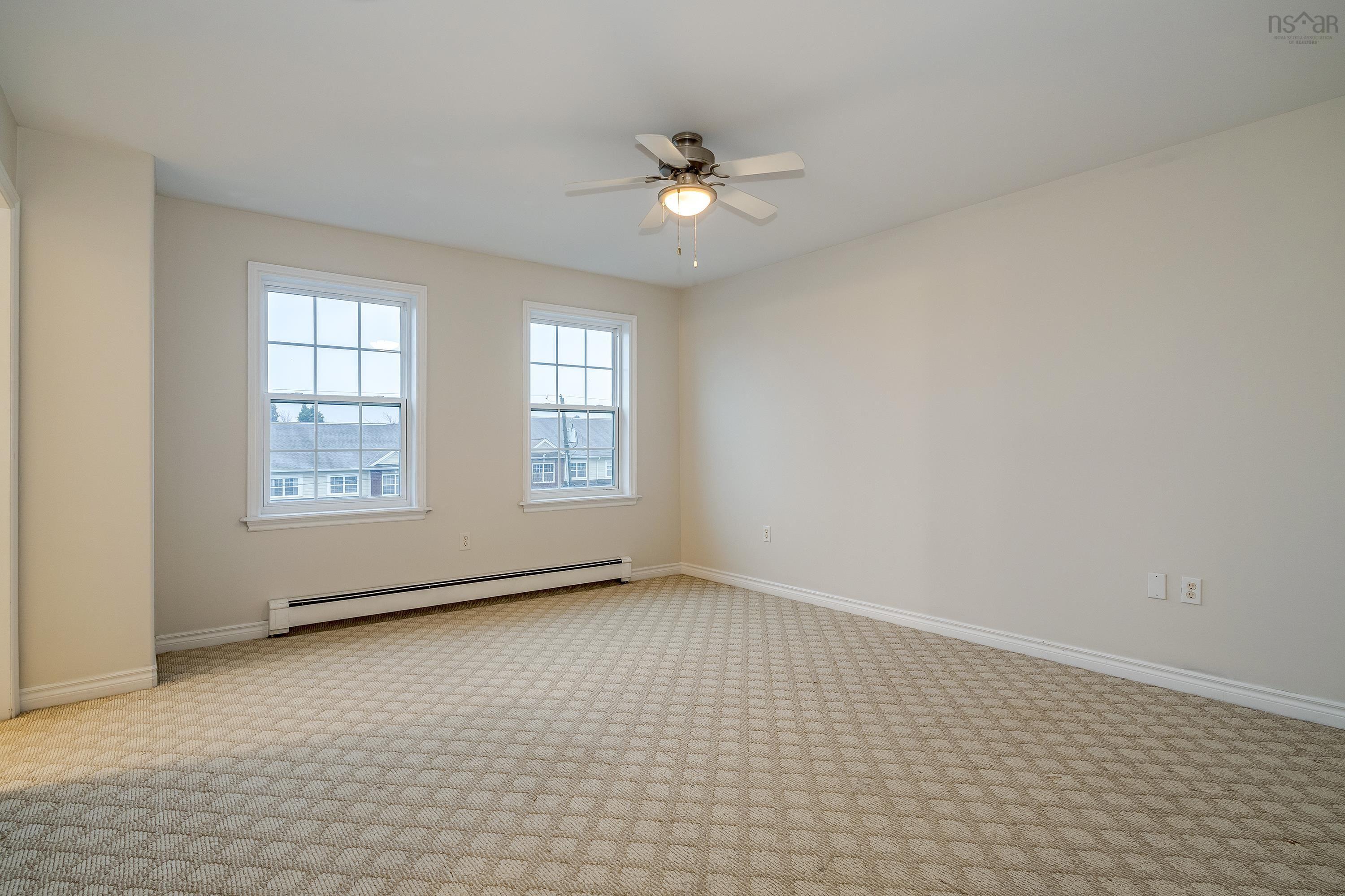 $509,900.00: 54 Surrey Way, Dartmouth