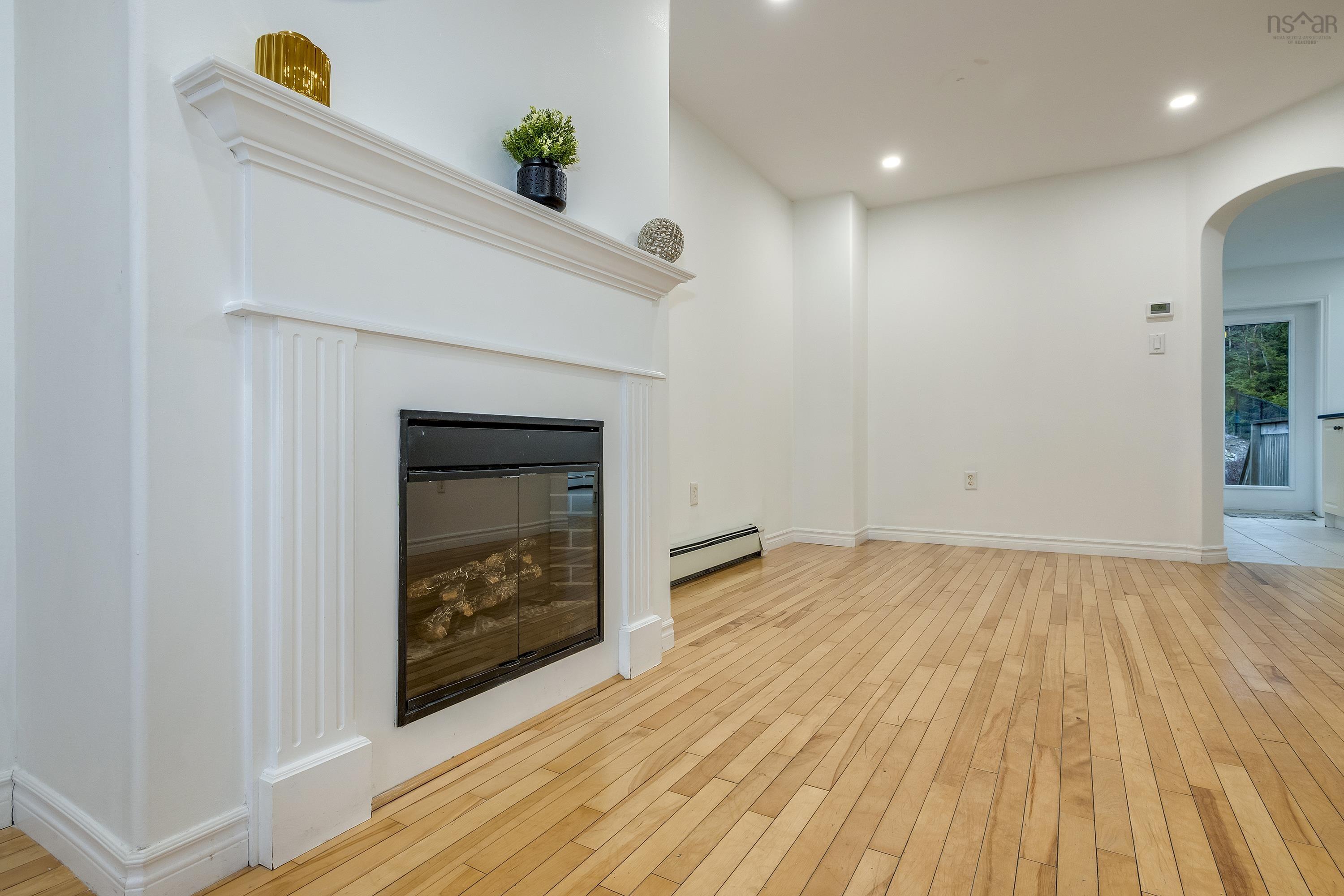 $509,900.00: 54 Surrey Way, Dartmouth