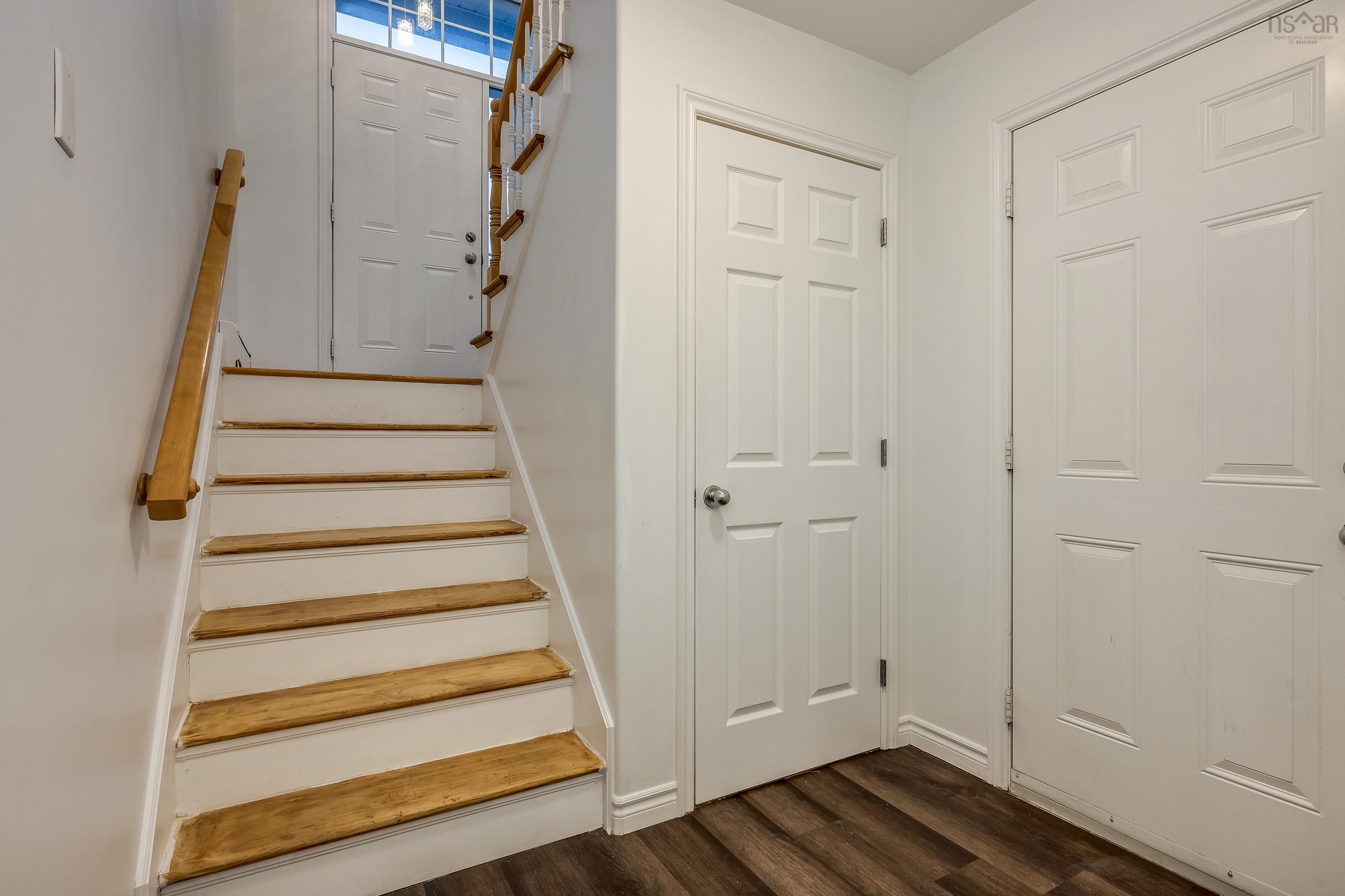 $509,900.00: 54 Surrey Way, Dartmouth