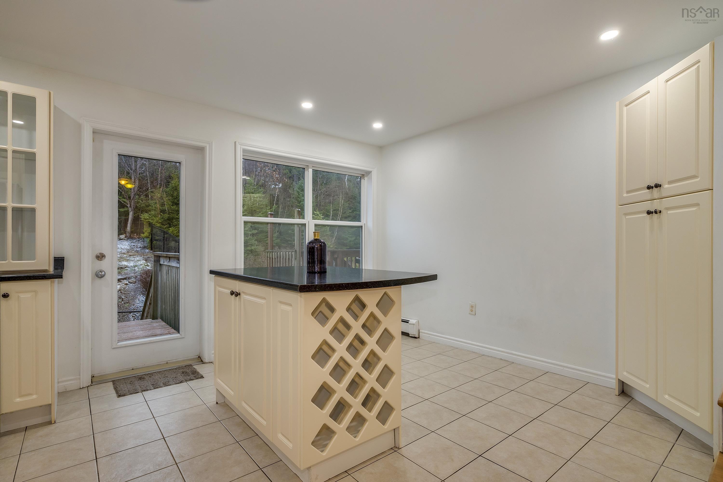 $509,900.00: 54 Surrey Way, Dartmouth
