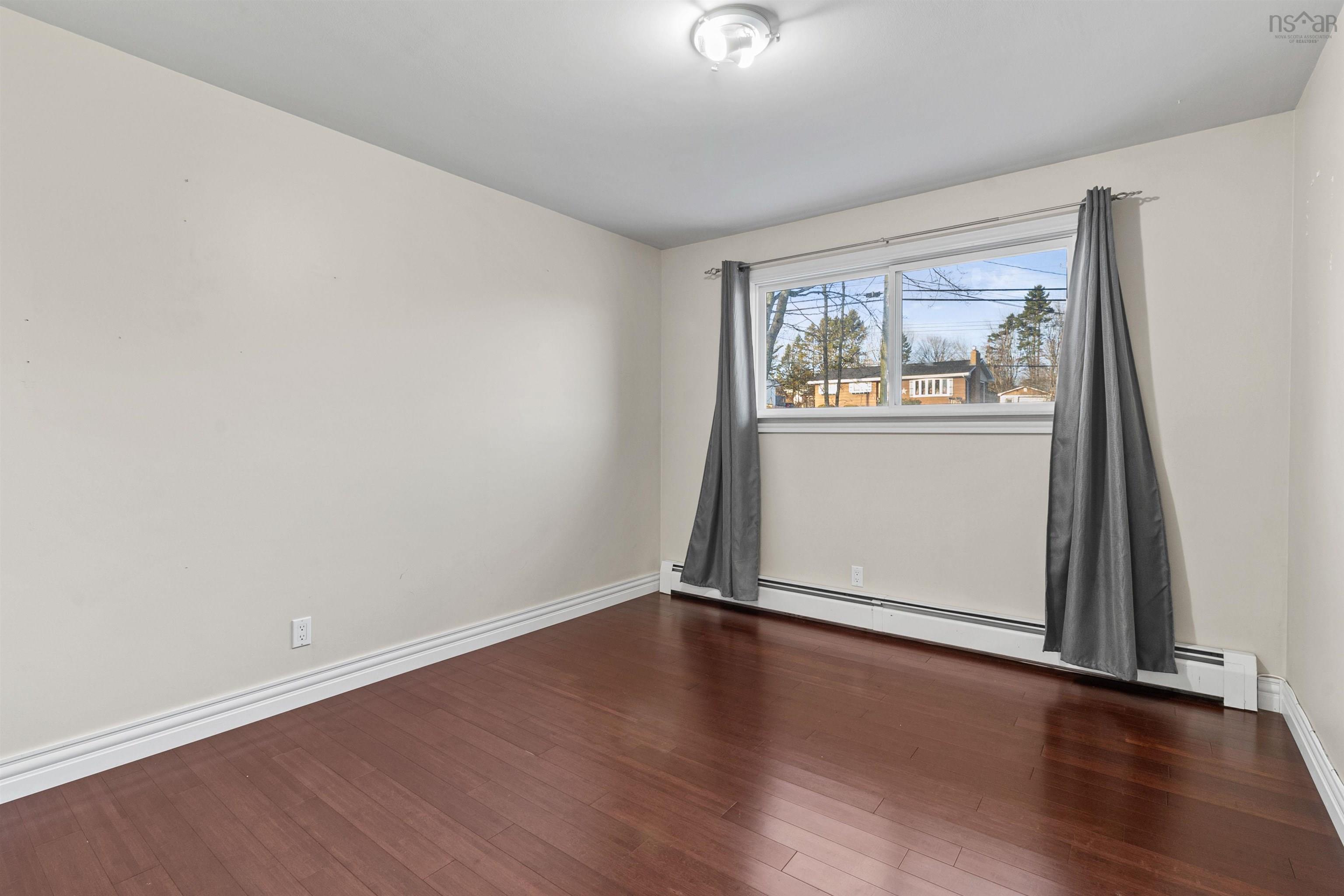 $519,900.00: 45 Beaver Bank Road, Lower Sackville