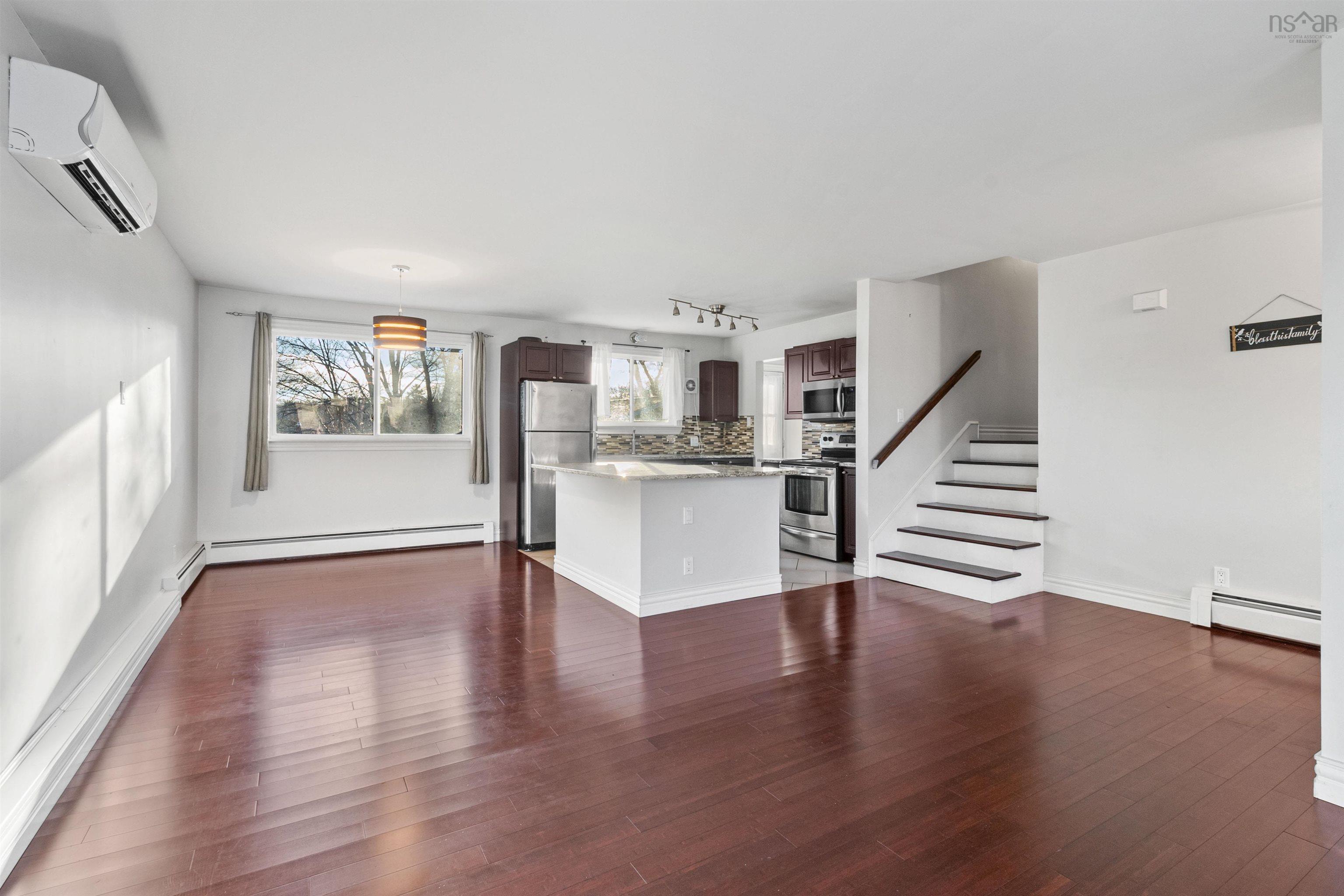 $519,900.00: 45 Beaver Bank Road, Lower Sackville