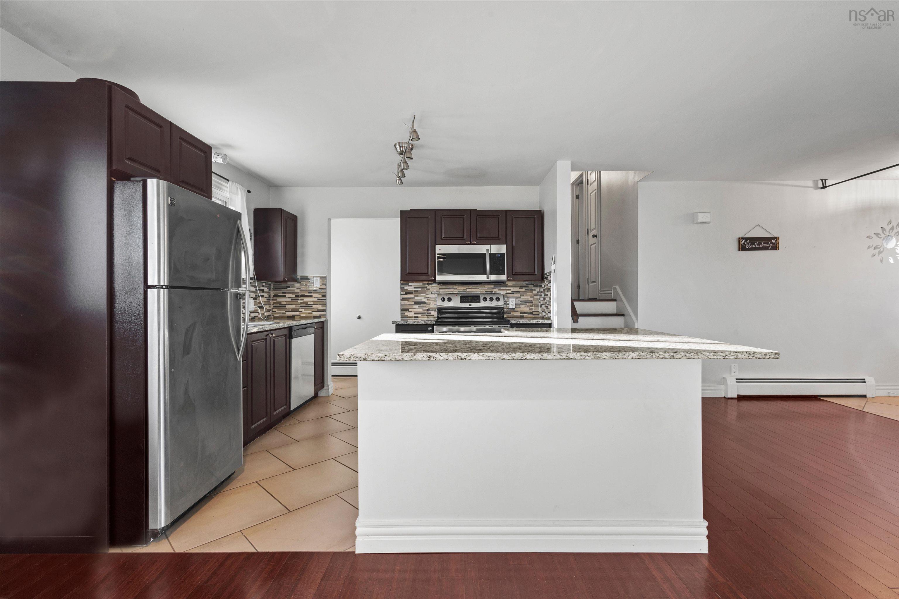 $519,900.00: 45 Beaver Bank Road, Lower Sackville