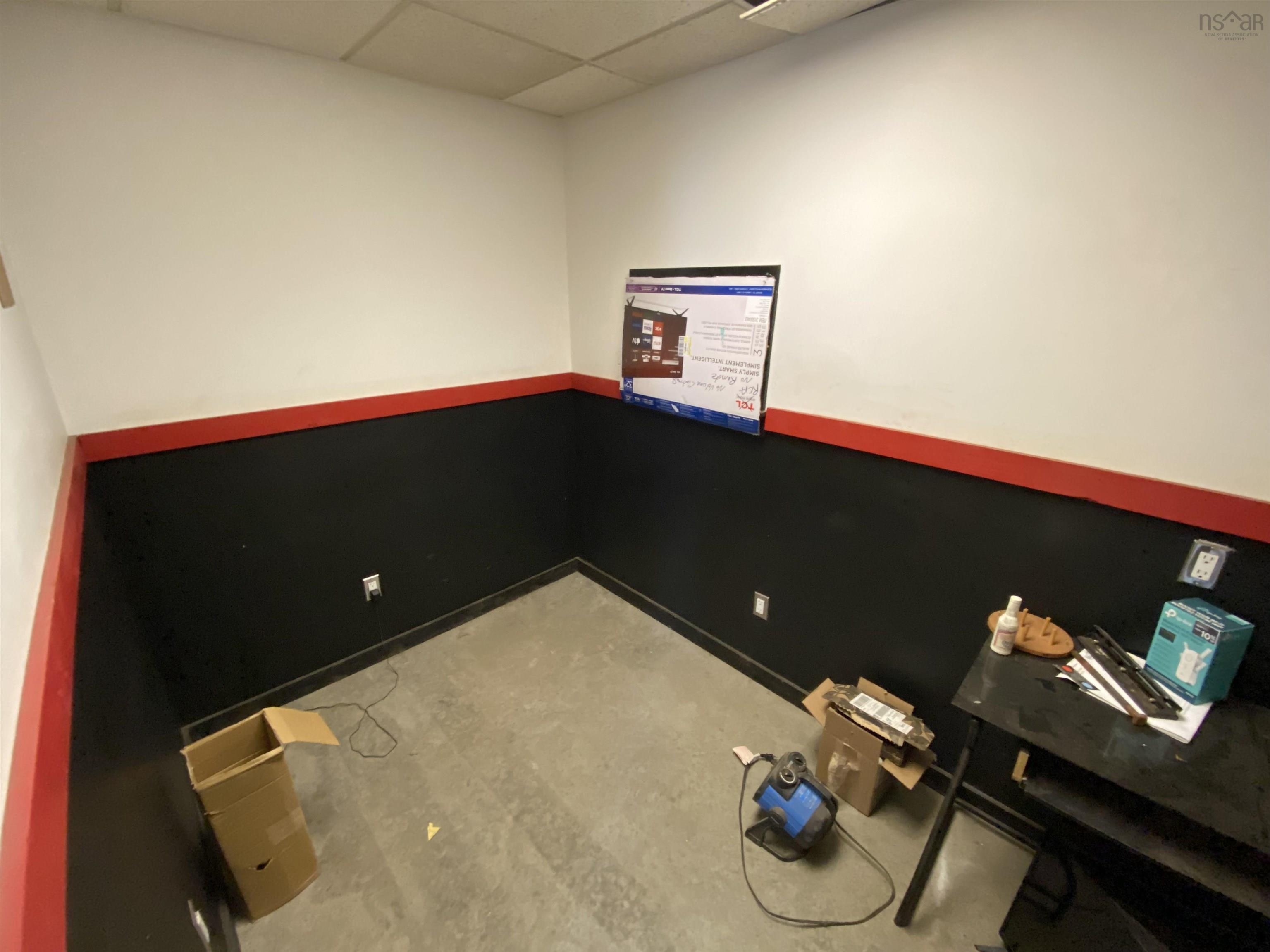 $850,000.00: 277 Lower Truro Road, Truro