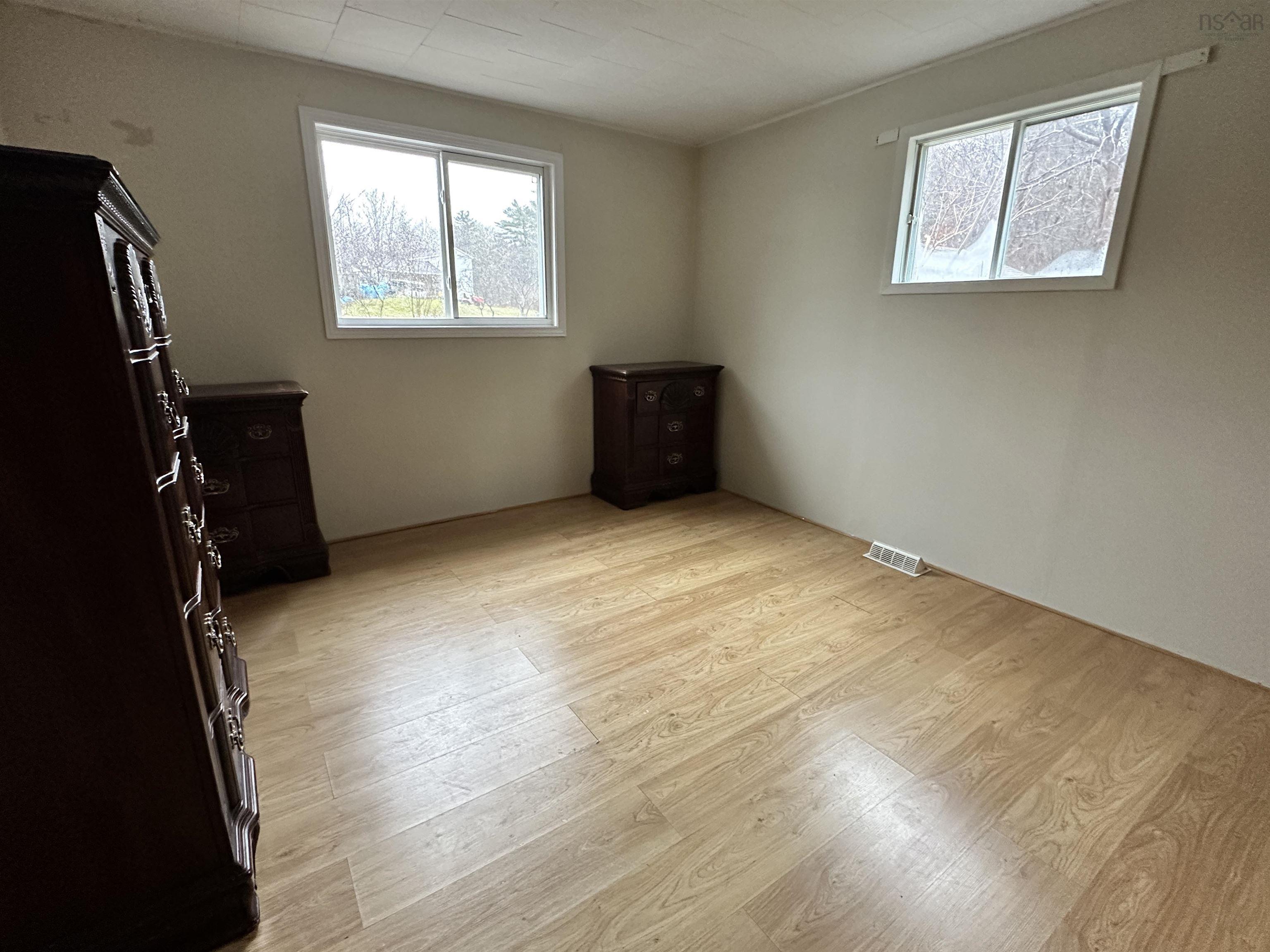 $185,000.00: 83 Glenwood Street, Milton