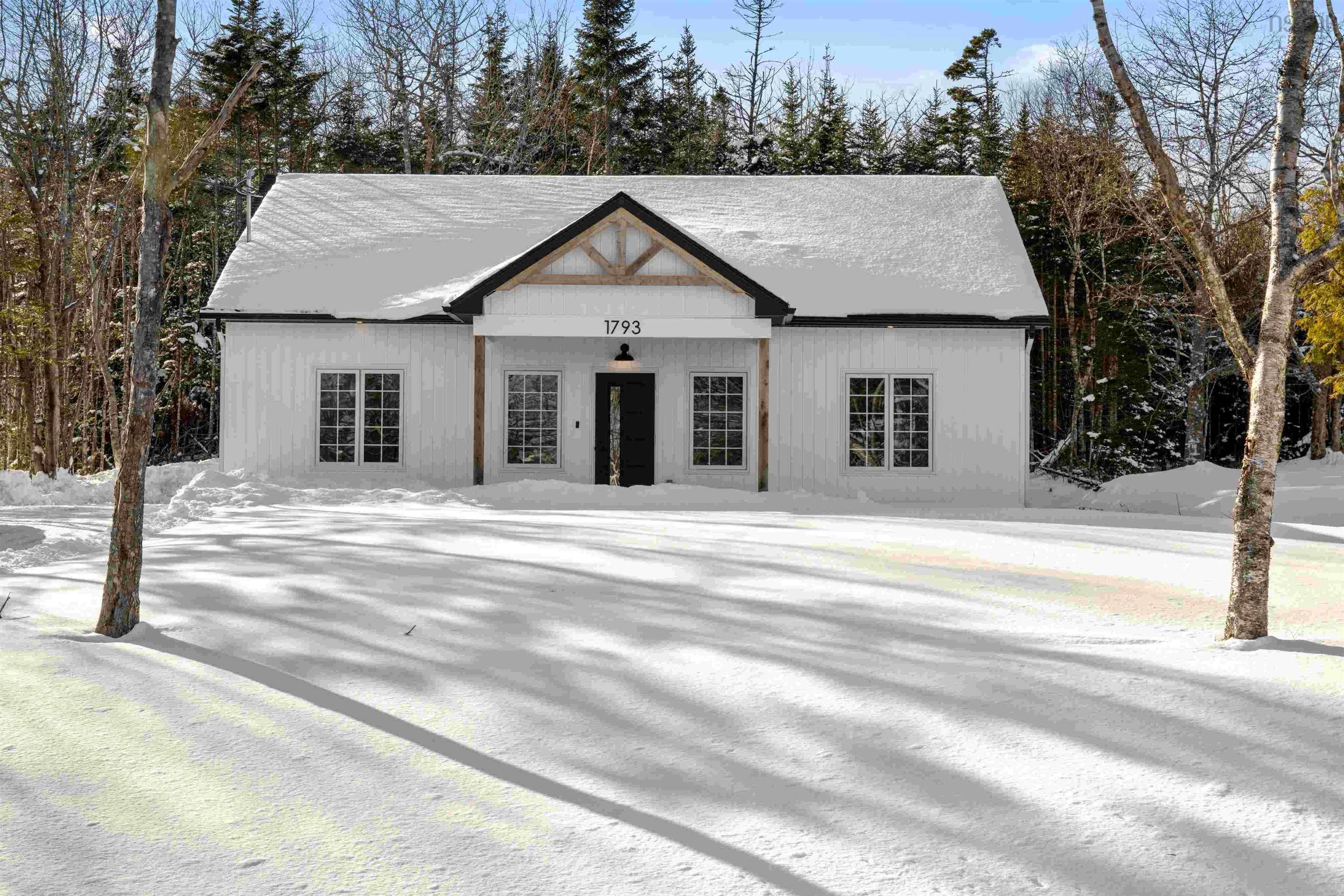 $574,900.00: 1793 Crowell Road, East Lawrencetown
