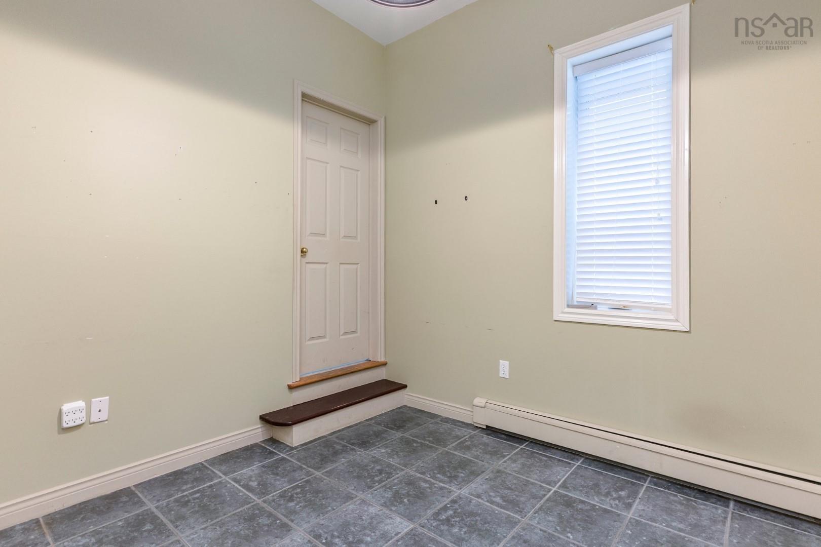 $799,900.00: 6146 St. Margaret