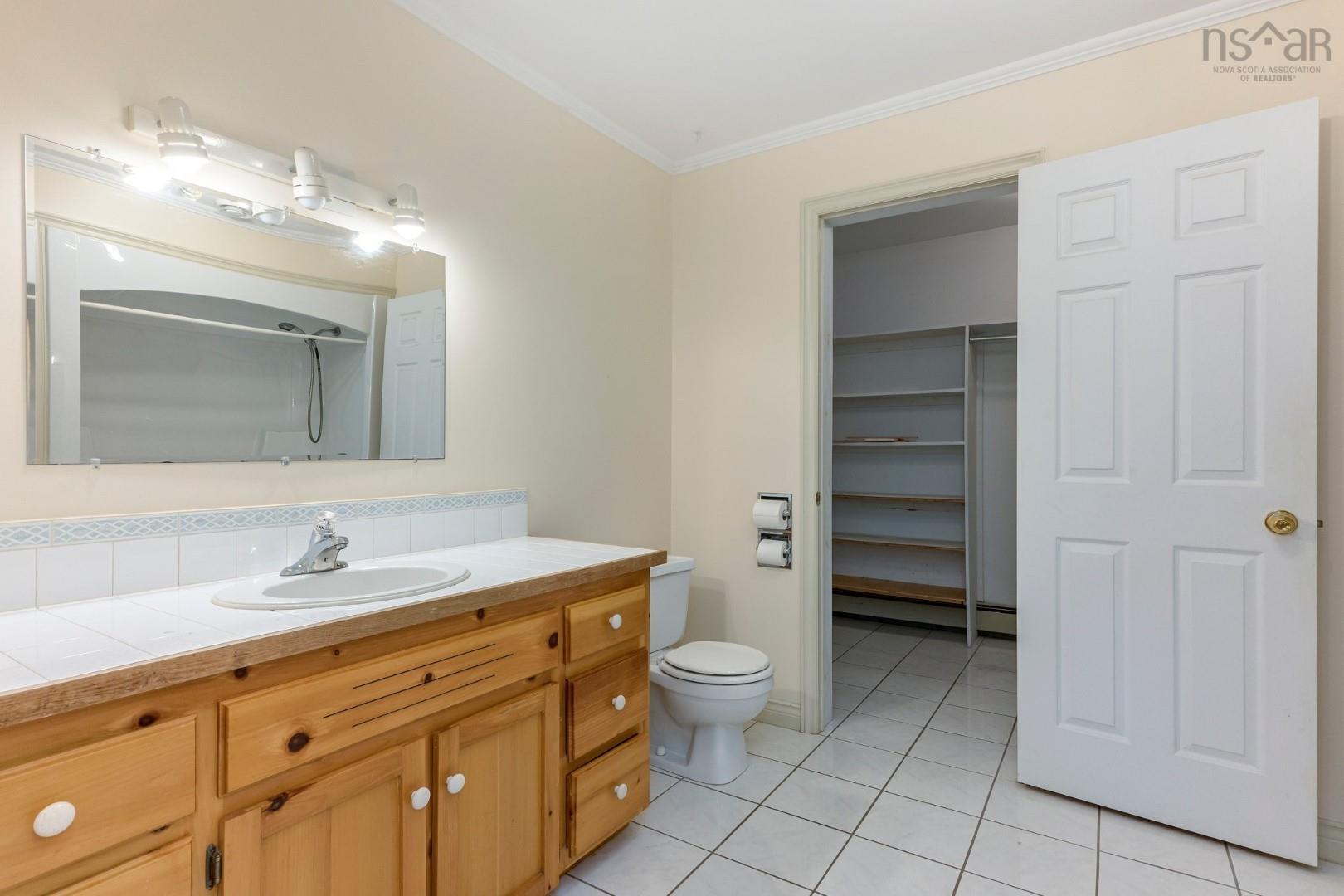 $799,900.00: 6146 St. Margaret