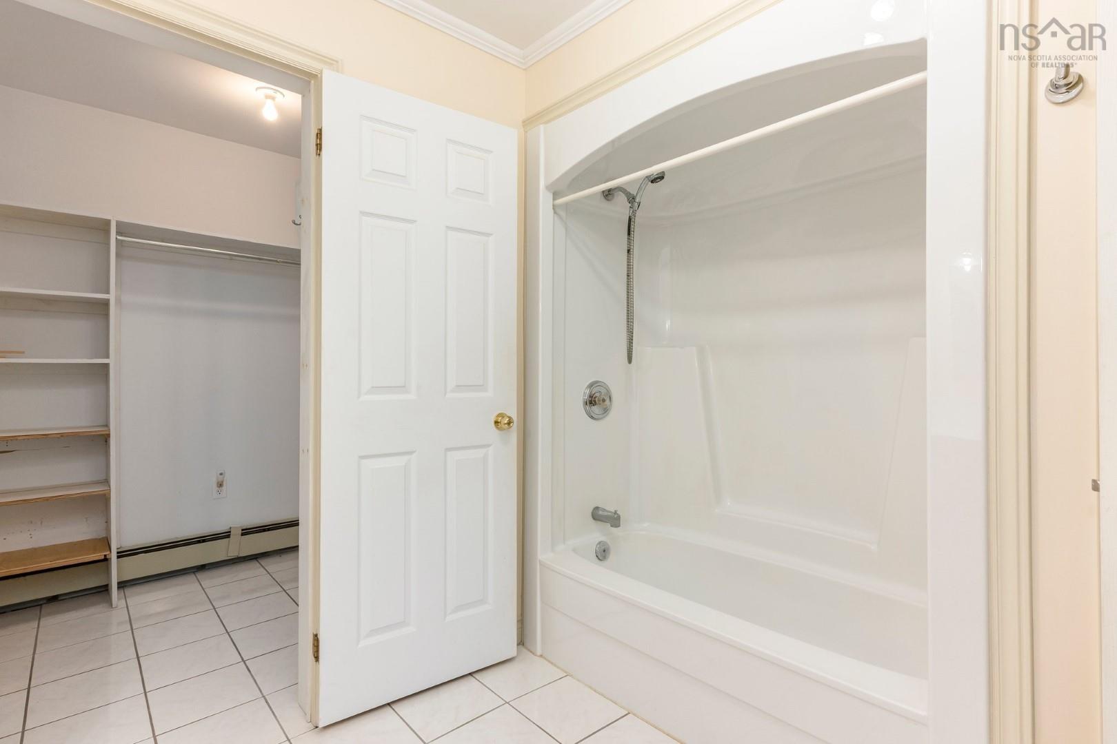 $799,900.00: 6146 St. Margaret