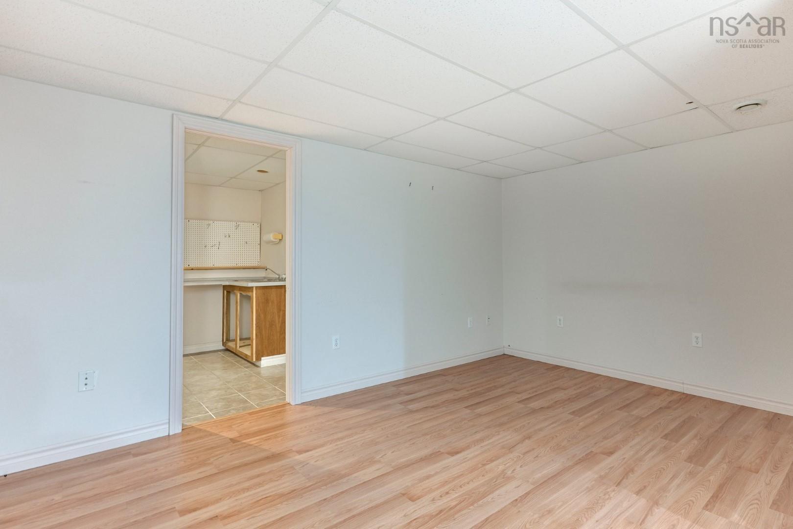 $799,900.00: 6146 St. Margaret