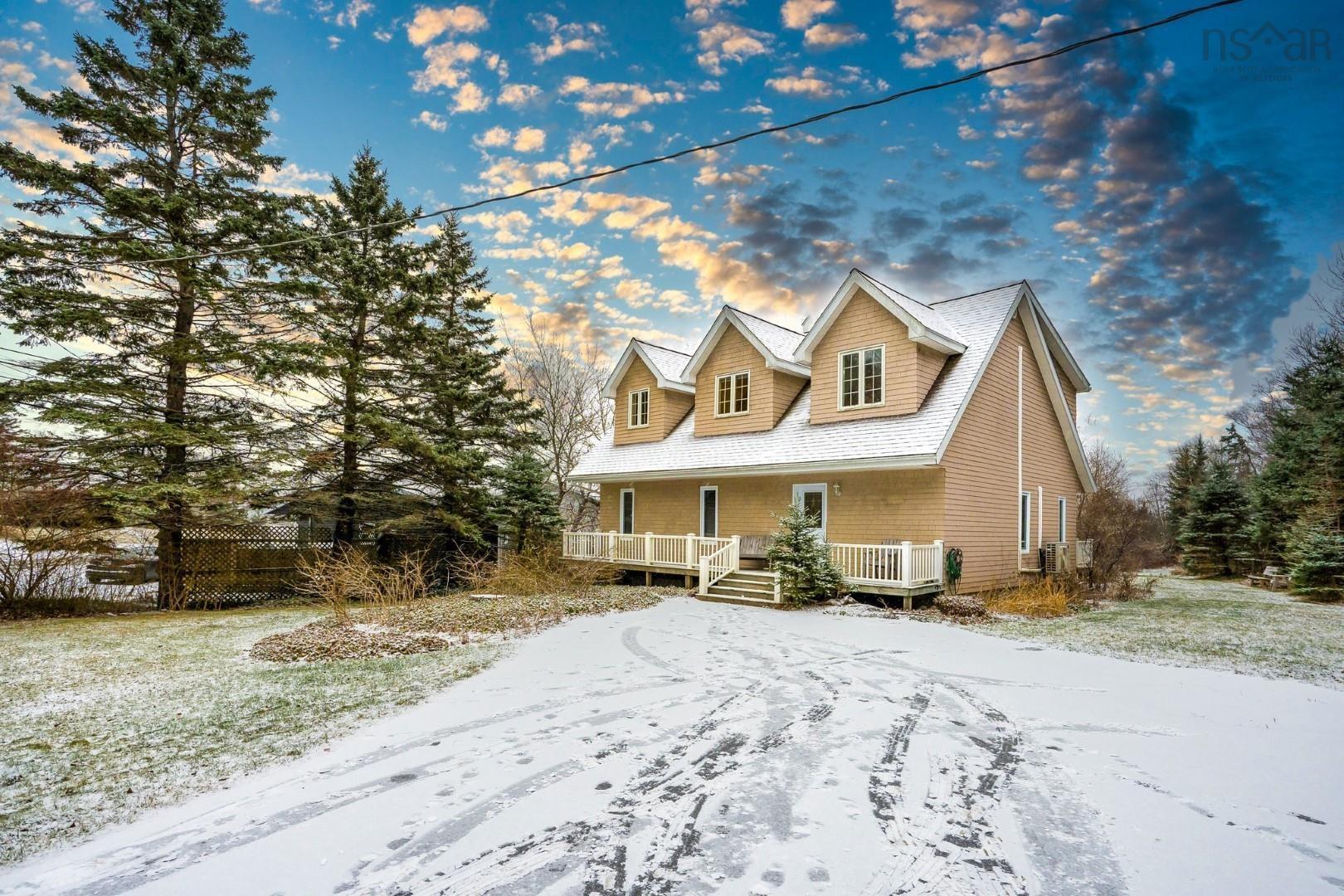$799,900.00: 6146 St. Margaret