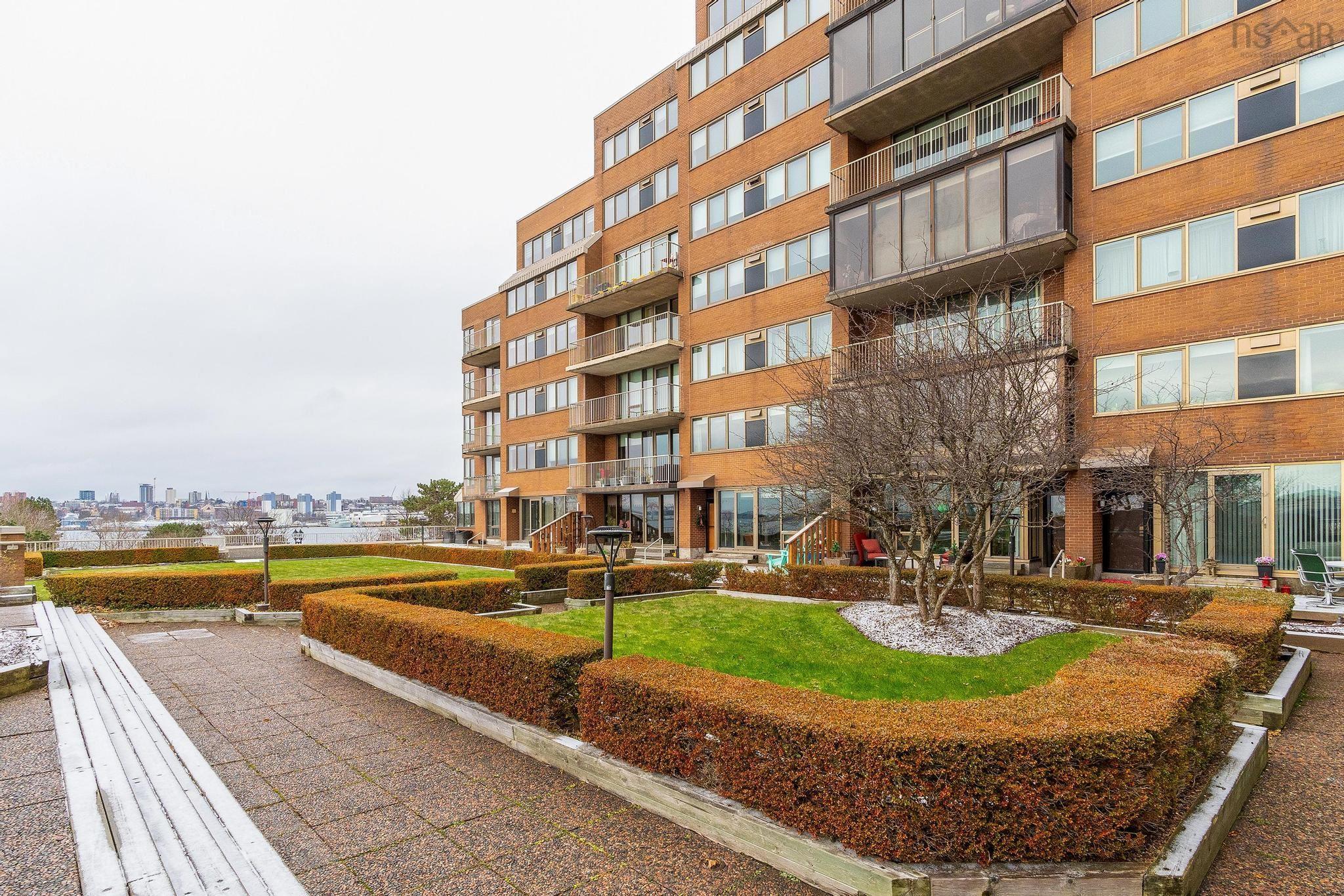 $435,000.00: 111 1 Prince Street, Dartmouth