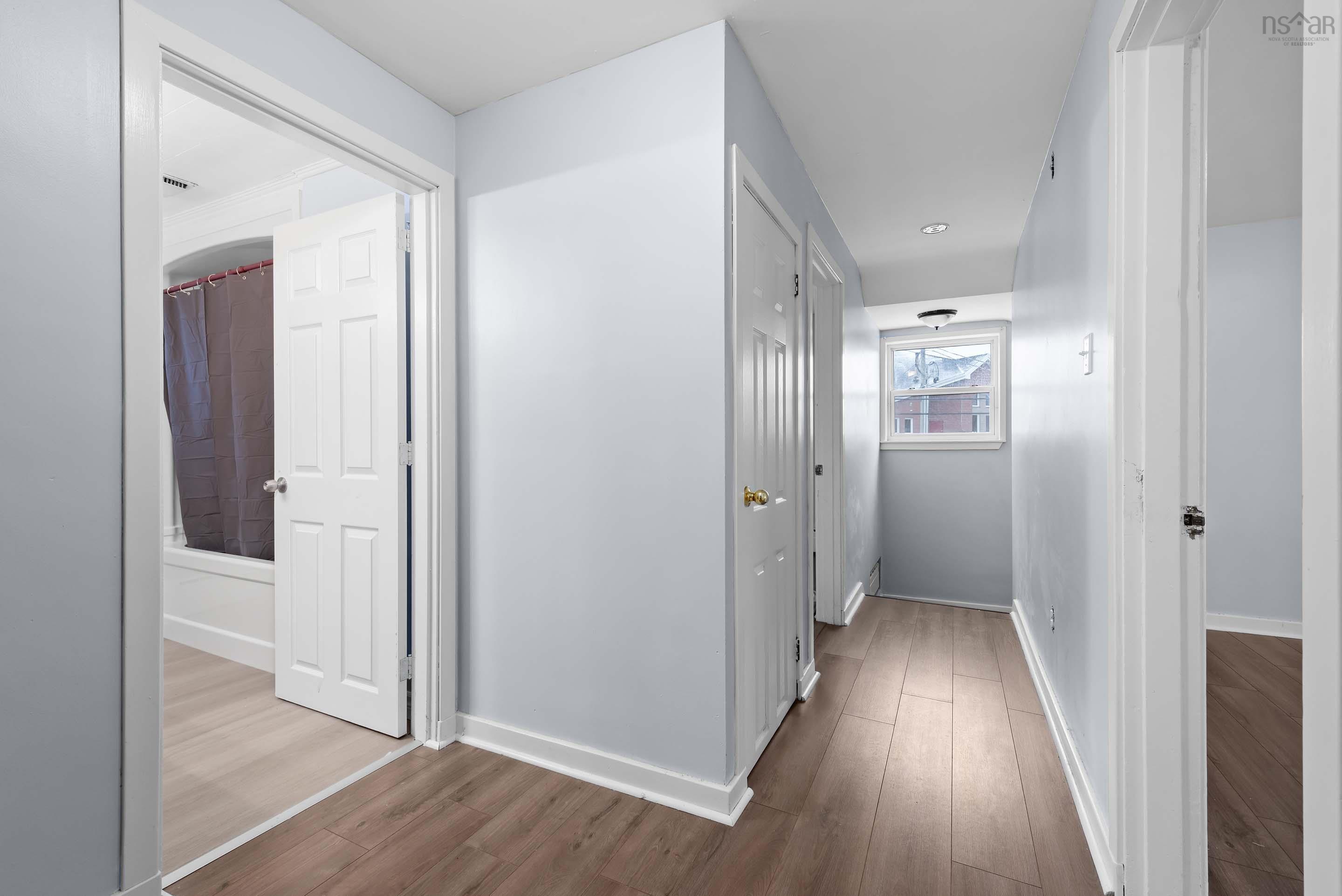 $499,900.00: 287 Main Street, Dartmouth