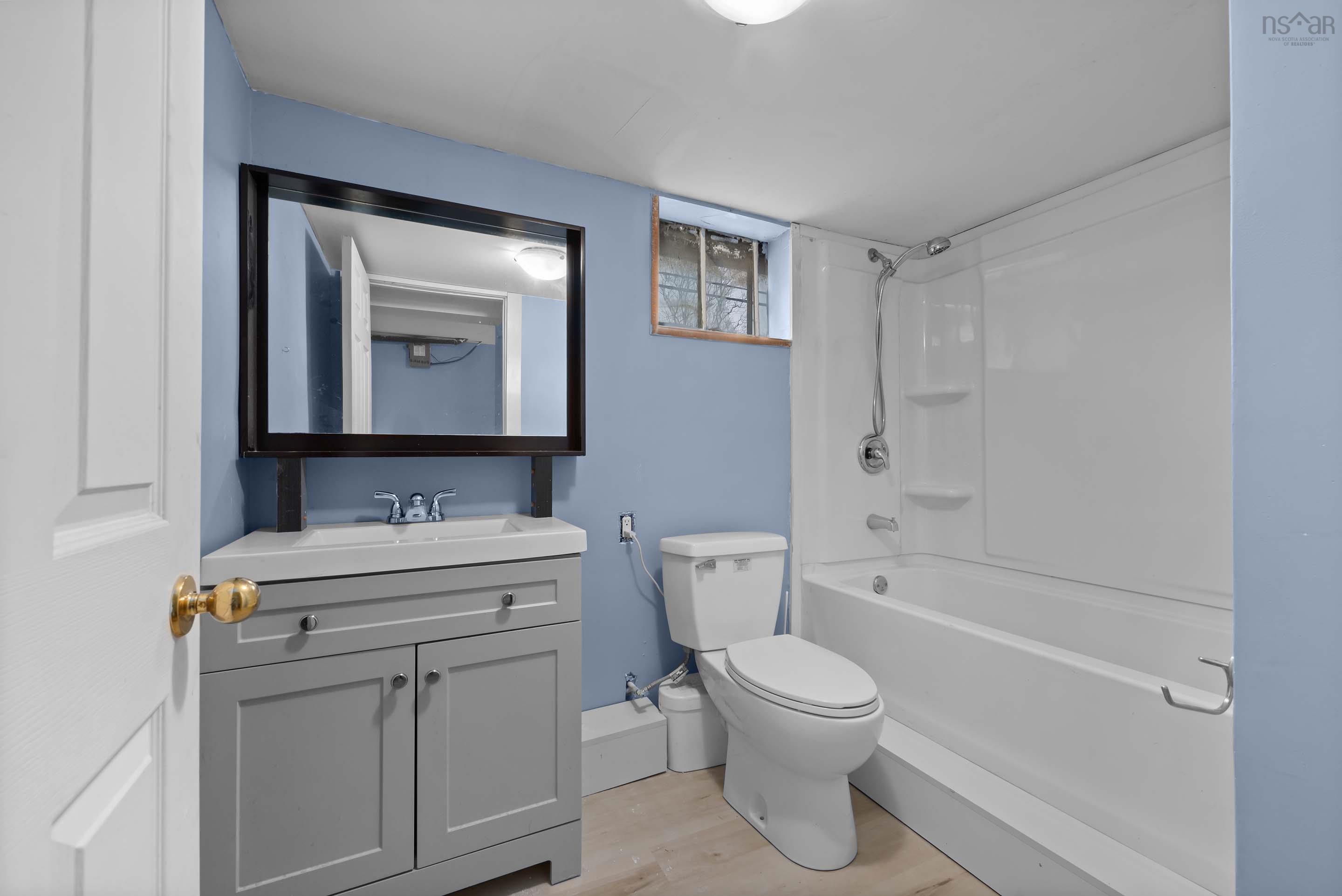 $499,900.00: 287 Main Street, Dartmouth