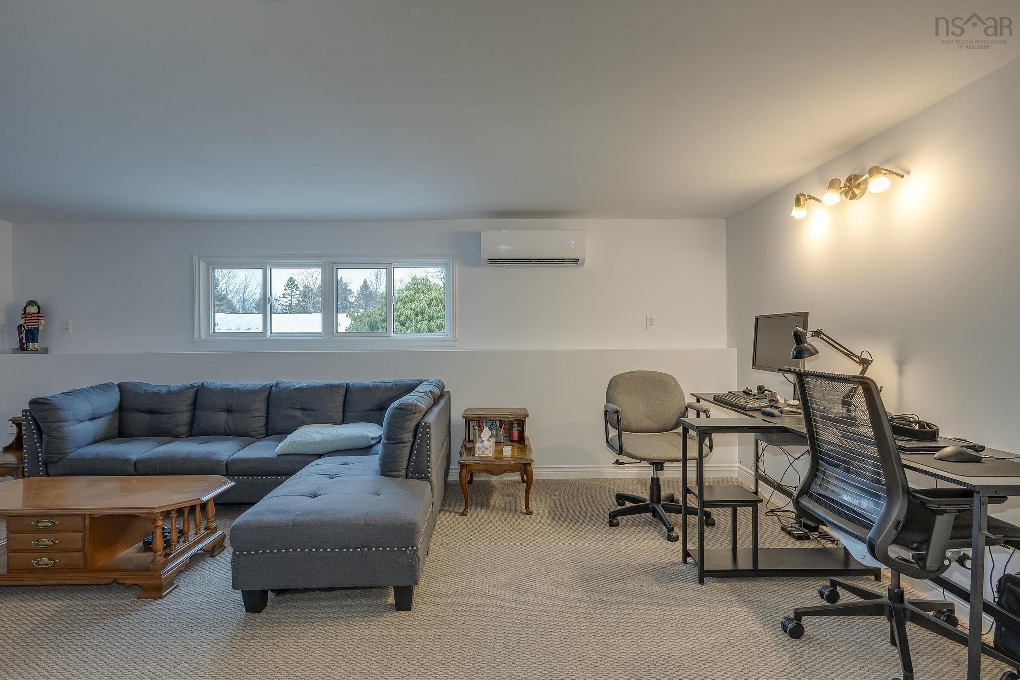 $524,900.00: 21 Tamarack Circle, Lower Sackville