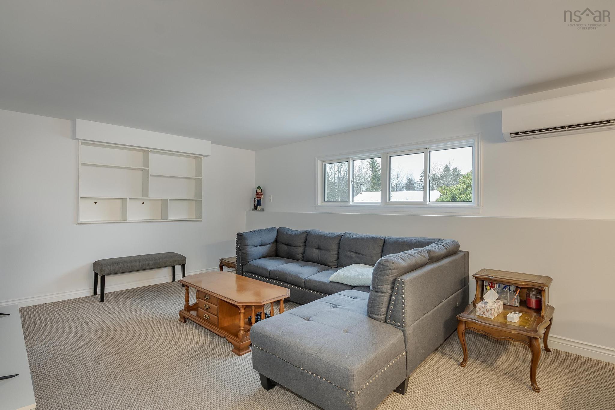 $524,900.00: 21 Tamarack Circle, Lower Sackville