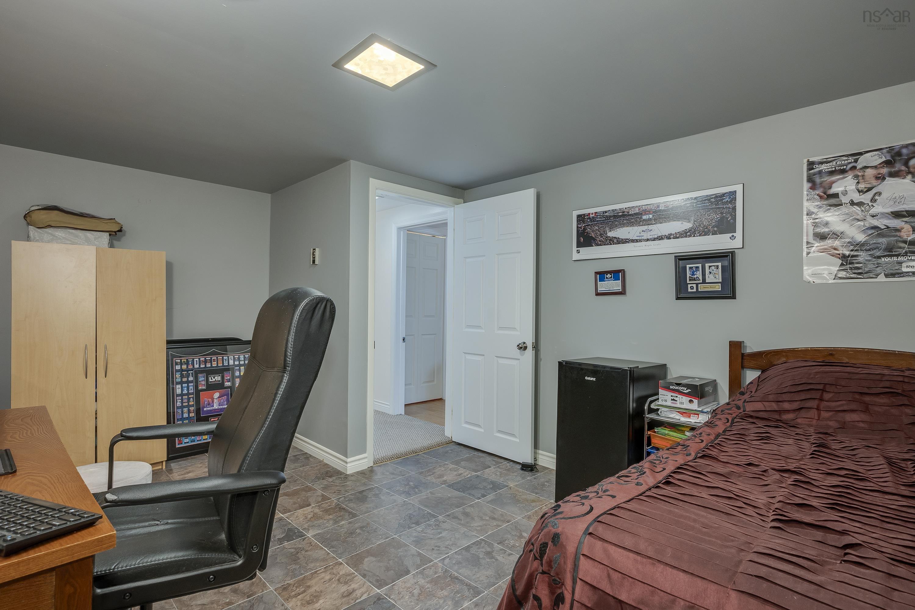 $524,900.00: 21 Tamarack Circle, Lower Sackville