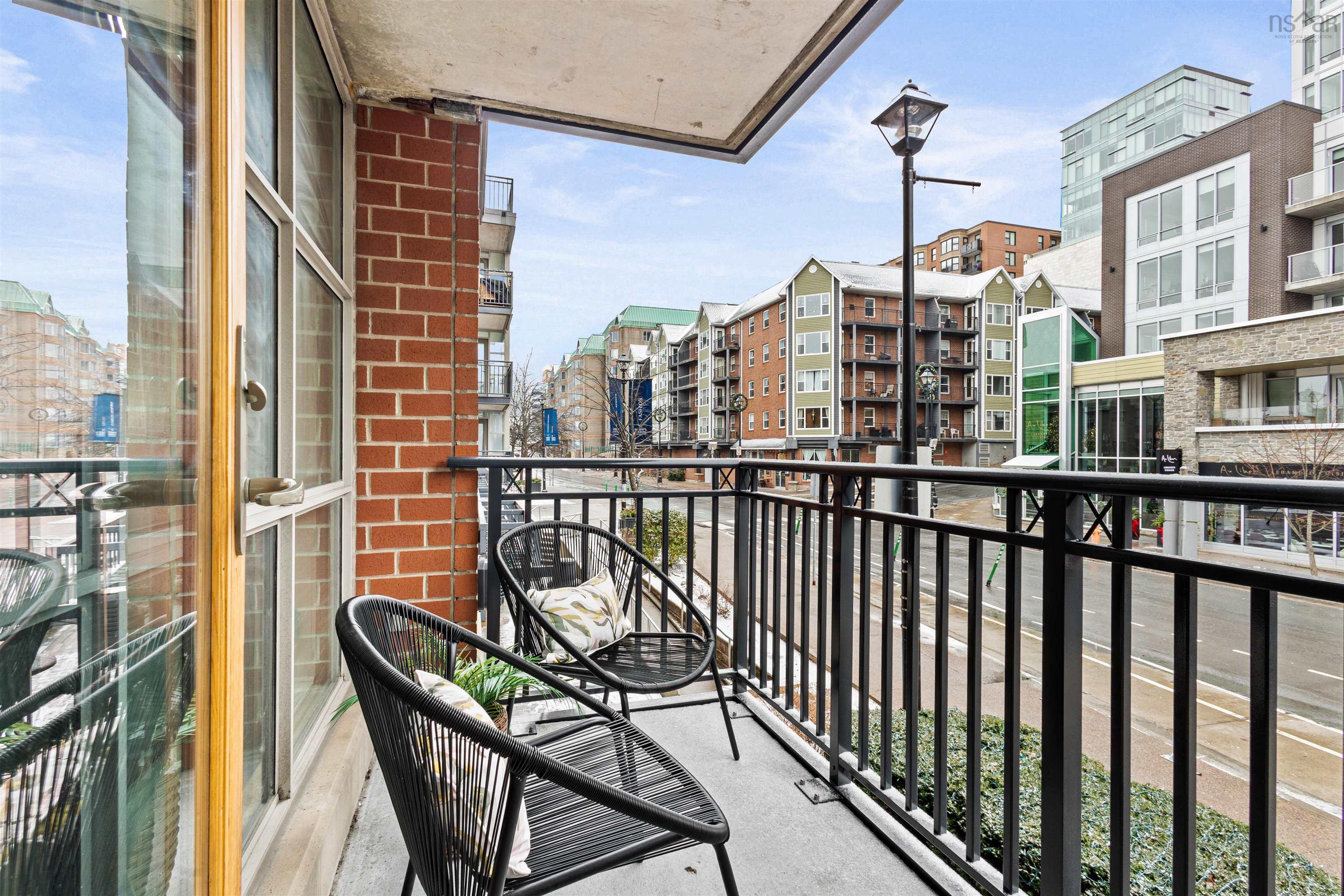 $725,000.00: 227 1477 Lower Water Street, Halifax