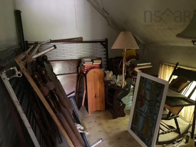 $100,000.00: 8885 Highway 8, South Brookfield