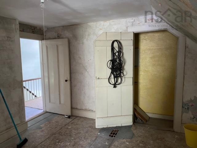 $100,000.00: 8885 Highway 8, South Brookfield